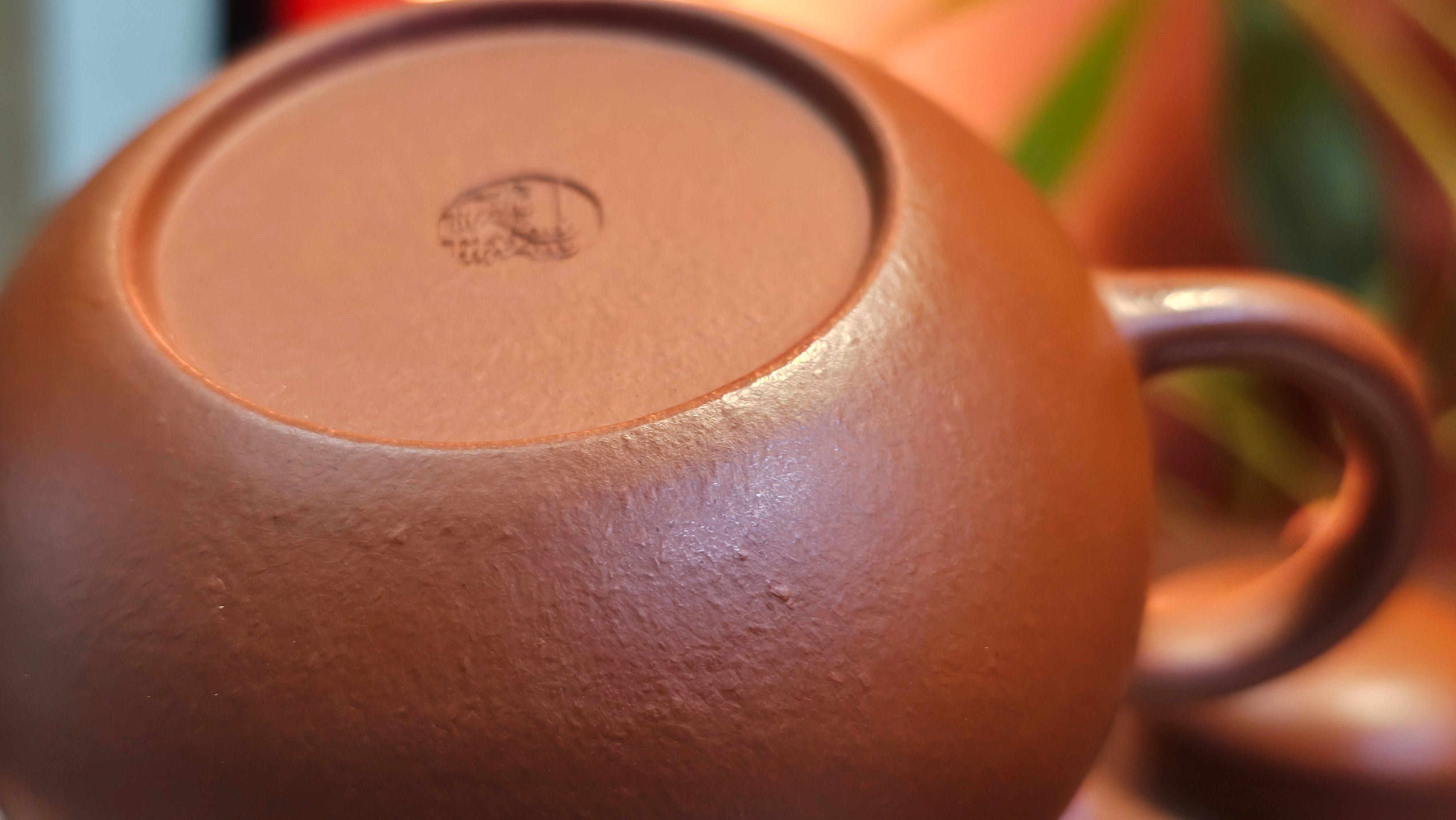 Li Xing 梨形, 171.5ml, Xiao Mei Yao Zhu Ni 小煤窑朱泥 by our Collaborative Craftsman Zhai Yi Yao 翟一耀。Plum Blossoms Engraving 梅花刻绘, 与 "暗香疏影" by Craftsman Yi De Shu 一德书。~ Congratulations to Mr E.P., 1826hrs 10th Apr, Holyoke, MA.