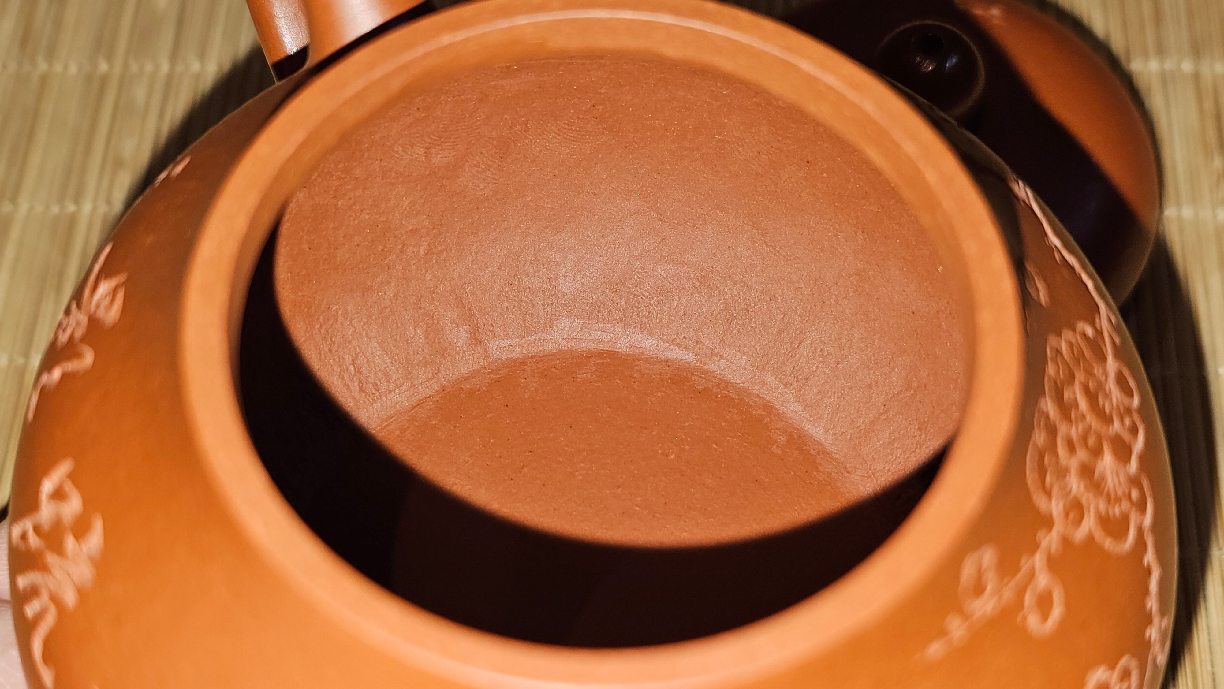 Li Xing 梨形, 171.5ml, Xiao Mei Yao Zhu Ni 小煤窑朱泥 by our Collaborative Craftsman Zhai Yi Yao 翟一耀。Plum Blossoms Engraving 梅花刻绘, 与 "暗香疏影" by Craftsman Yi De Shu 一德书。~ Congratulations to Mr E.P., 1826hrs 10th Apr, Holyoke, MA.