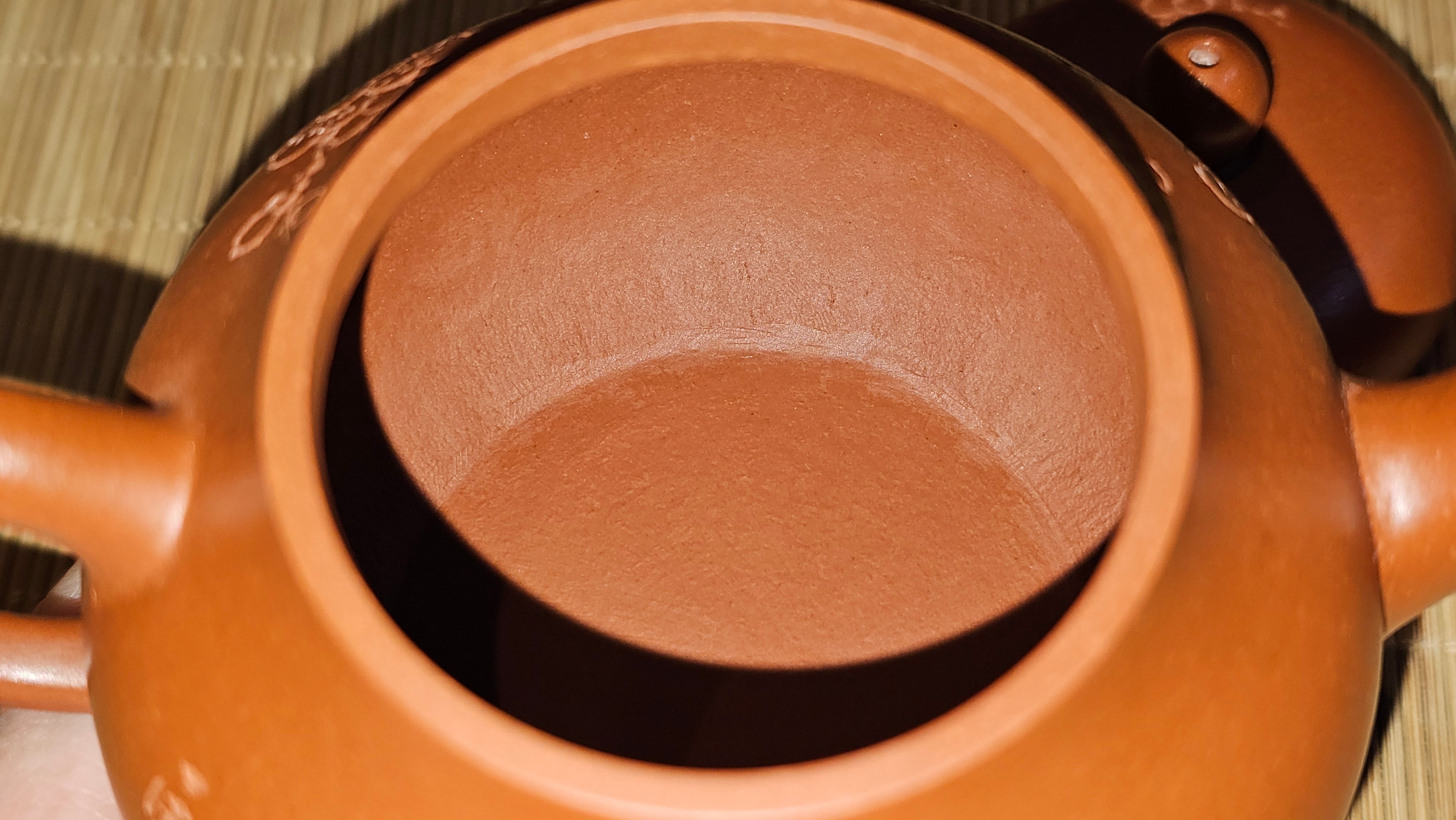 Li Xing 梨形, 171.5ml, Xiao Mei Yao Zhu Ni 小煤窑朱泥 by our Collaborative Craftsman Zhai Yi Yao 翟一耀。Plum Blossoms Engraving 梅花刻绘, 与 "暗香疏影" by Craftsman Yi De Shu 一德书。~ Congratulations to Mr E.P., 1826hrs 10th Apr, Holyoke, MA.