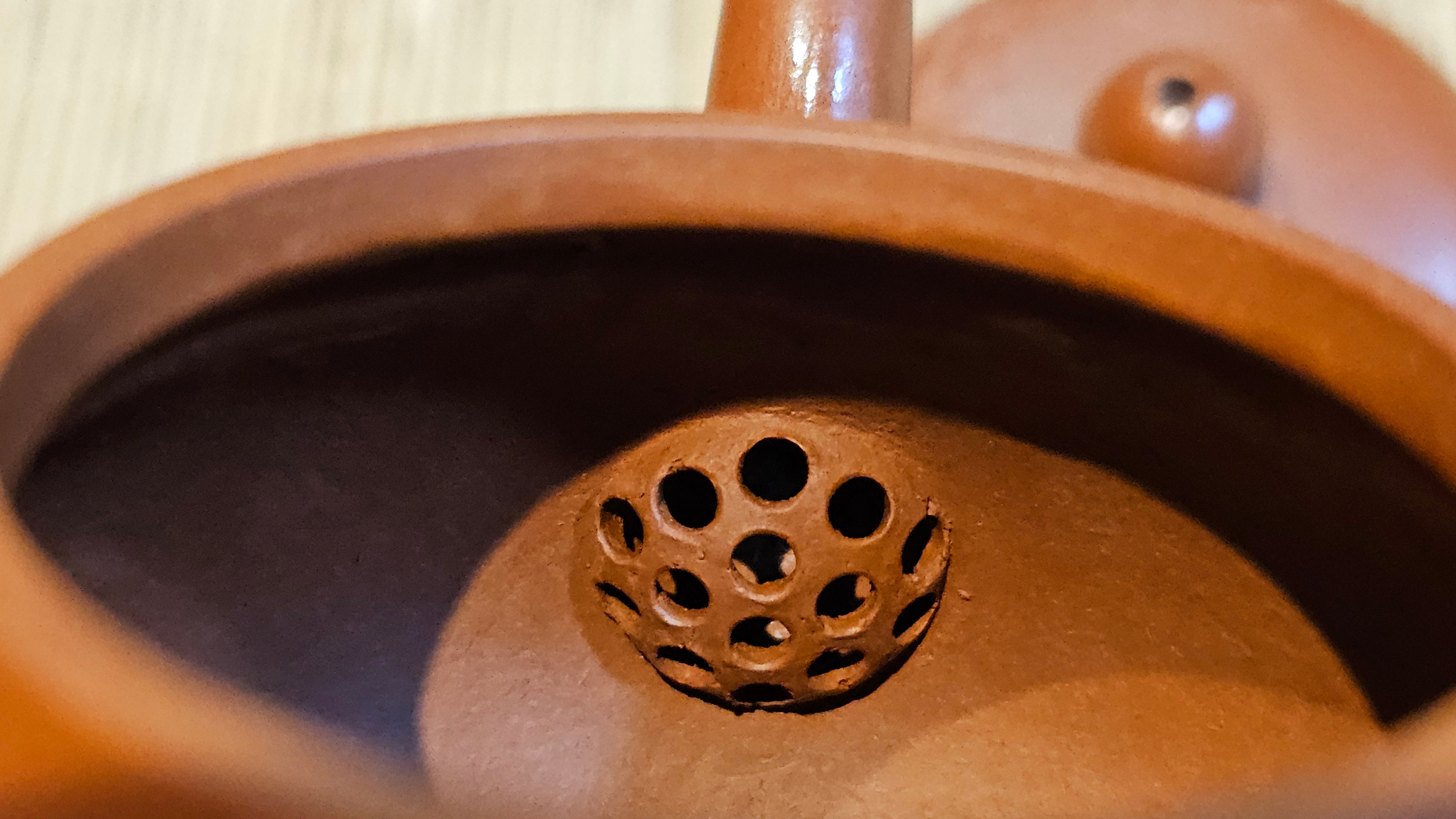 Li Xing 梨形, 171.5ml, Xiao Mei Yao Zhu Ni 小煤窑朱泥 by our Collaborative Craftsman Zhai Yi Yao 翟一耀。Plum Blossoms Engraving 梅花刻绘, 与 "暗香疏影" by Craftsman Yi De Shu 一德书。~ Congratulations to Mr E.P., 1826hrs 10th Apr, Holyoke, MA.