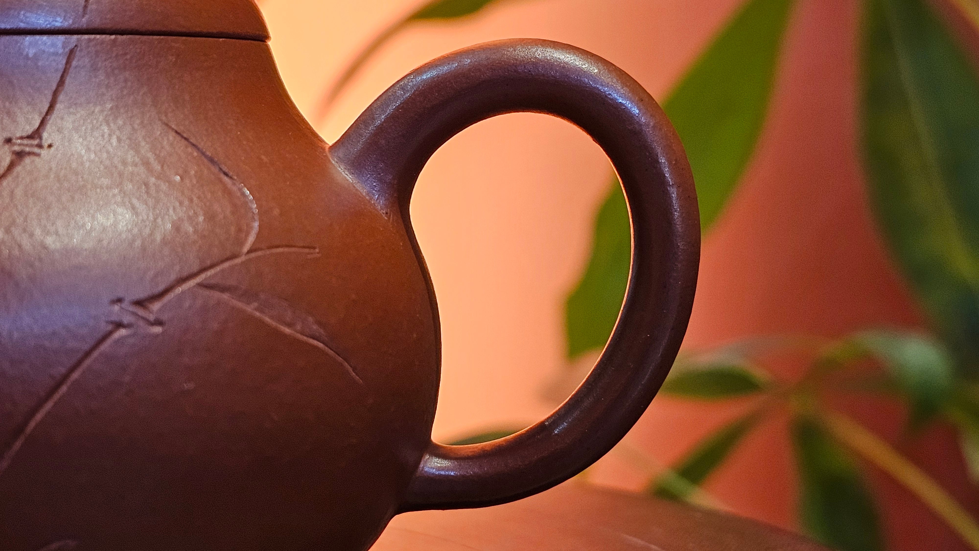 Li Xing 梨形, 166.5ml, Xiao Mei Yao Zhu Ni 小煤窑朱泥 by our Collaborative Craftsman Zhai Yi Yao 翟一耀。"竹韵茶香", 竹刻绘, Engraving of Bamboos and Calligraphy, by Craftsman Yi De Shu 一德书 ~ Congratulations to Mr R.V., 1054hrs 12th Apr, Garden Grove, CA.