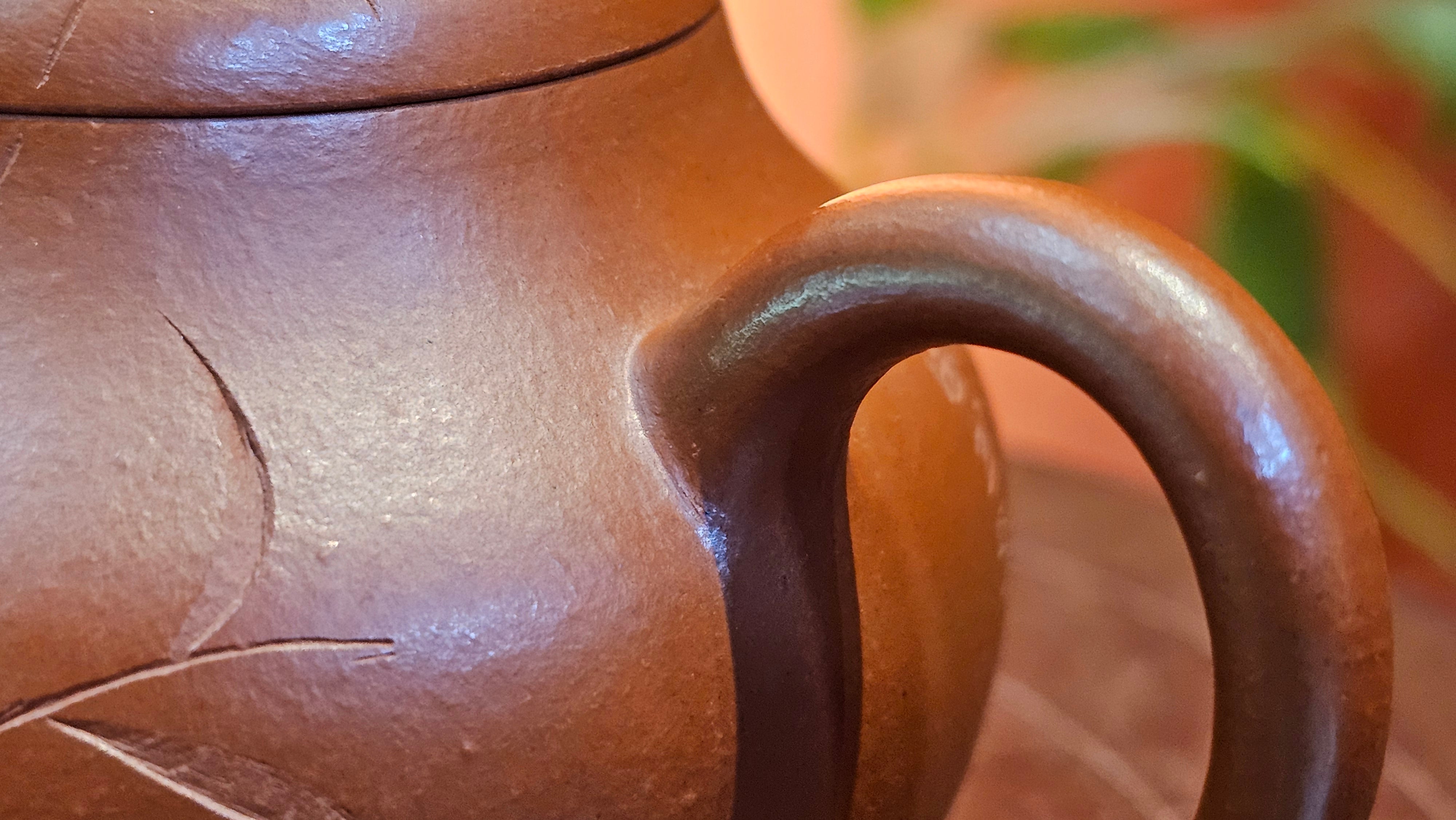 Li Xing 梨形, 166.5ml, Xiao Mei Yao Zhu Ni 小煤窑朱泥 by our Collaborative Craftsman Zhai Yi Yao 翟一耀。"竹韵茶香", 竹刻绘, Engraving of Bamboos and Calligraphy, by Craftsman Yi De Shu 一德书 ~ Congratulations to Mr R.V., 1054hrs 12th Apr, Garden Grove, CA.