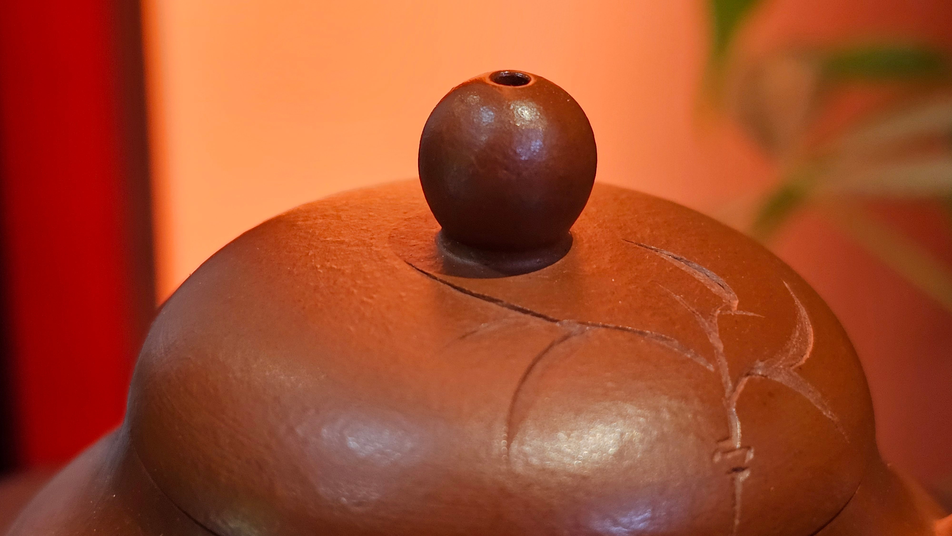 Li Xing 梨形, 166.5ml, Xiao Mei Yao Zhu Ni 小煤窑朱泥 by our Collaborative Craftsman Zhai Yi Yao 翟一耀。"竹韵茶香", 竹刻绘, Engraving of Bamboos and Calligraphy, by Craftsman Yi De Shu 一德书 ~ Congratulations to Mr R.V., 1054hrs 12th Apr, Garden Grove, CA.