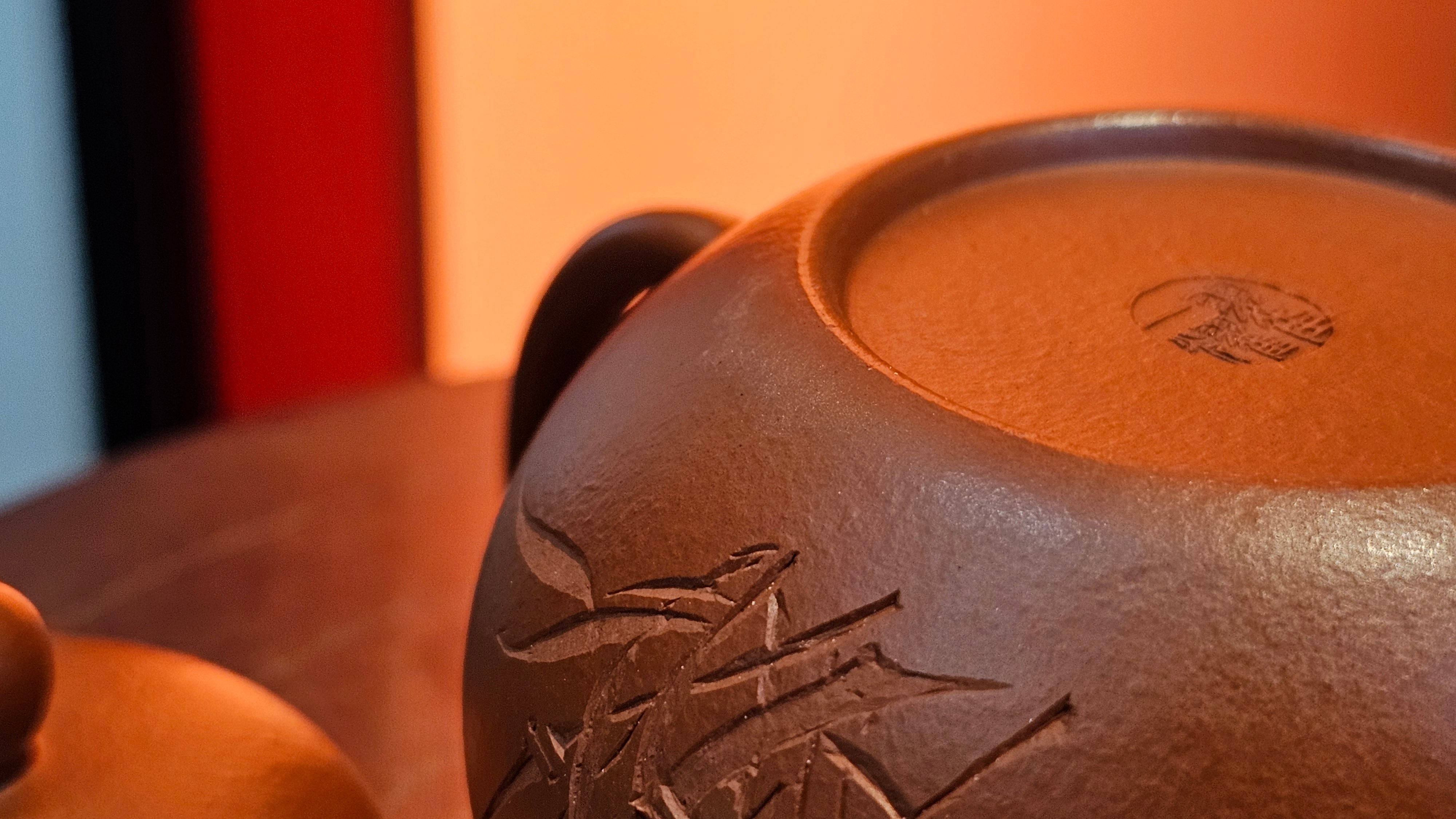 Li Xing 梨形, 166.5ml, Xiao Mei Yao Zhu Ni 小煤窑朱泥 by our Collaborative Craftsman Zhai Yi Yao 翟一耀。"竹韵茶香", 竹刻绘, Engraving of Bamboos and Calligraphy, by Craftsman Yi De Shu 一德书 ~ Congratulations to Mr R.V., 1054hrs 12th Apr, Garden Grove, CA.
