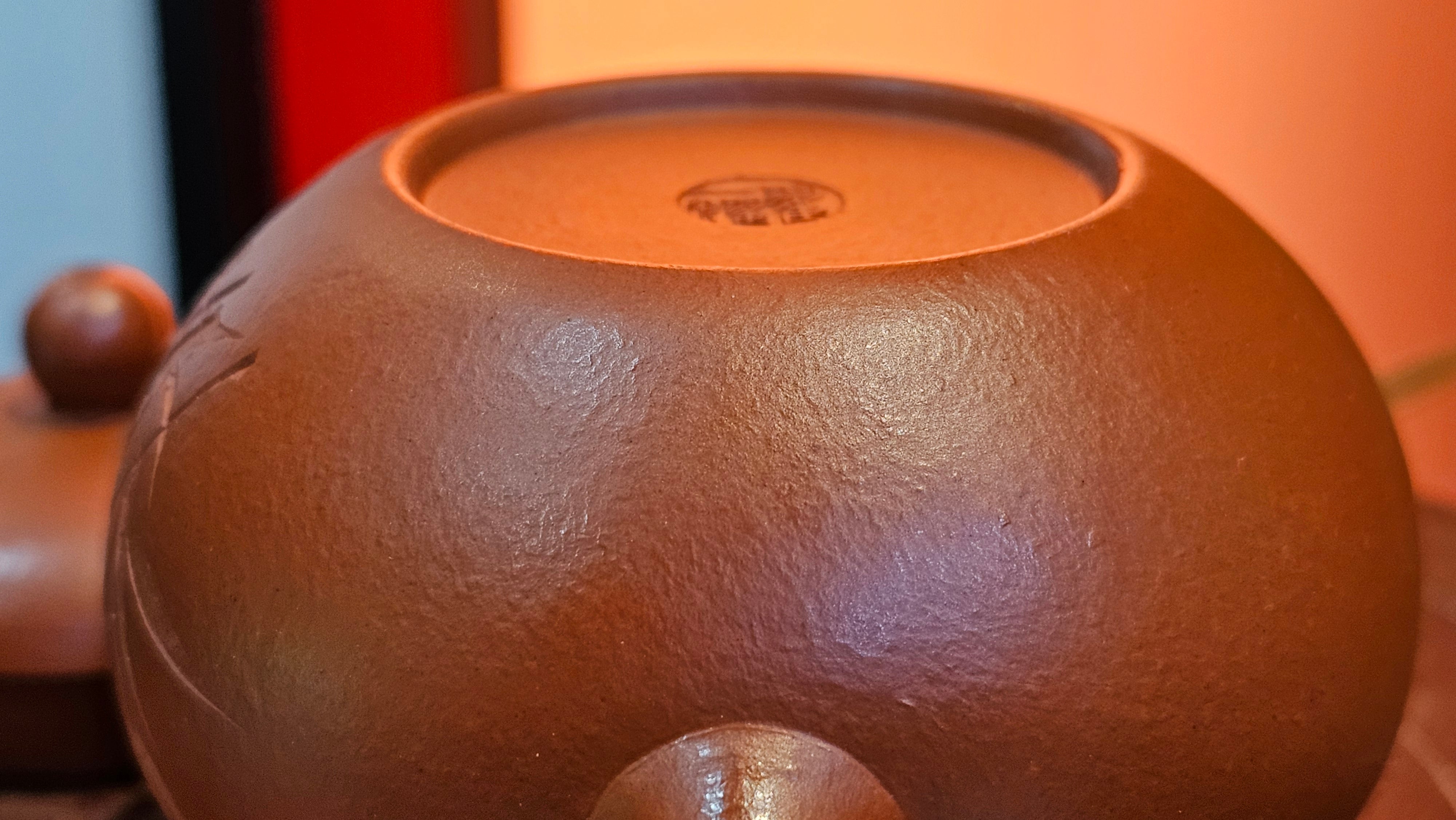 Li Xing 梨形, 166.5ml, Xiao Mei Yao Zhu Ni 小煤窑朱泥 by our Collaborative Craftsman Zhai Yi Yao 翟一耀。"竹韵茶香", 竹刻绘, Engraving of Bamboos and Calligraphy, by Craftsman Yi De Shu 一德书 ~ Congratulations to Mr R.V., 1054hrs 12th Apr, Garden Grove, CA.