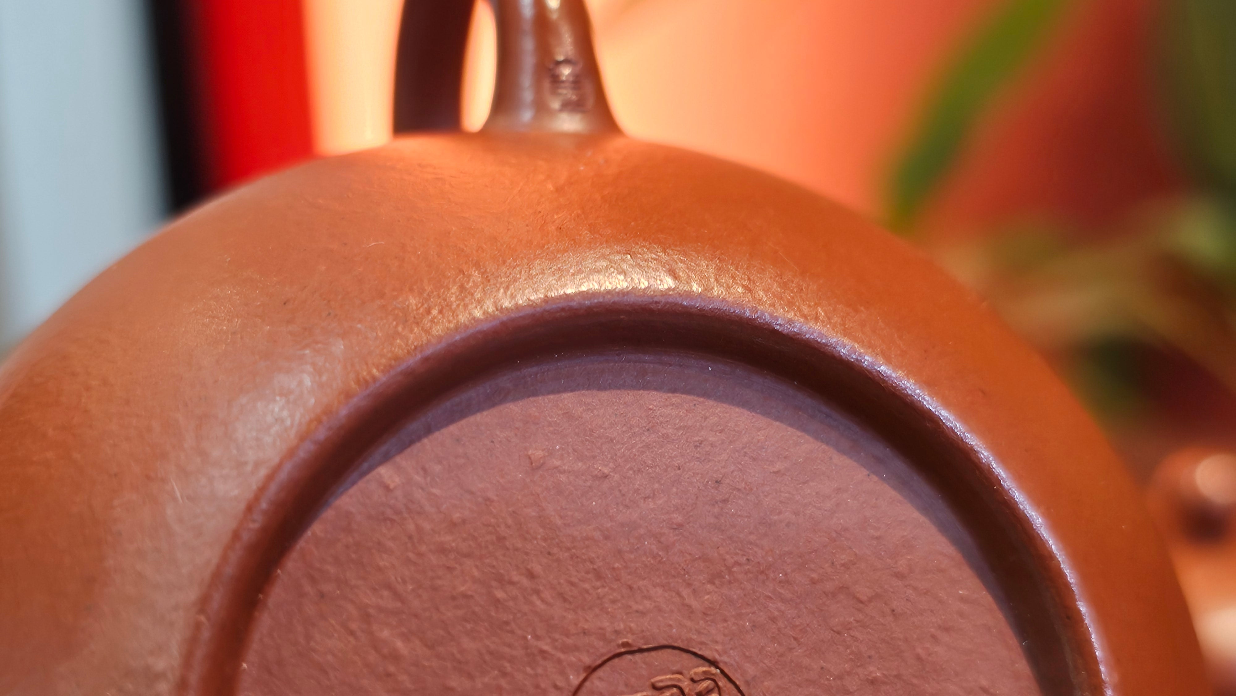 Li Xing 梨形, 166.5ml, Xiao Mei Yao Zhu Ni 小煤窑朱泥 by our Collaborative Craftsman Zhai Yi Yao 翟一耀。"竹韵茶香", 竹刻绘, Engraving of Bamboos and Calligraphy, by Craftsman Yi De Shu 一德书 ~ Congratulations to Mr R.V., 1054hrs 12th Apr, Garden Grove, CA.