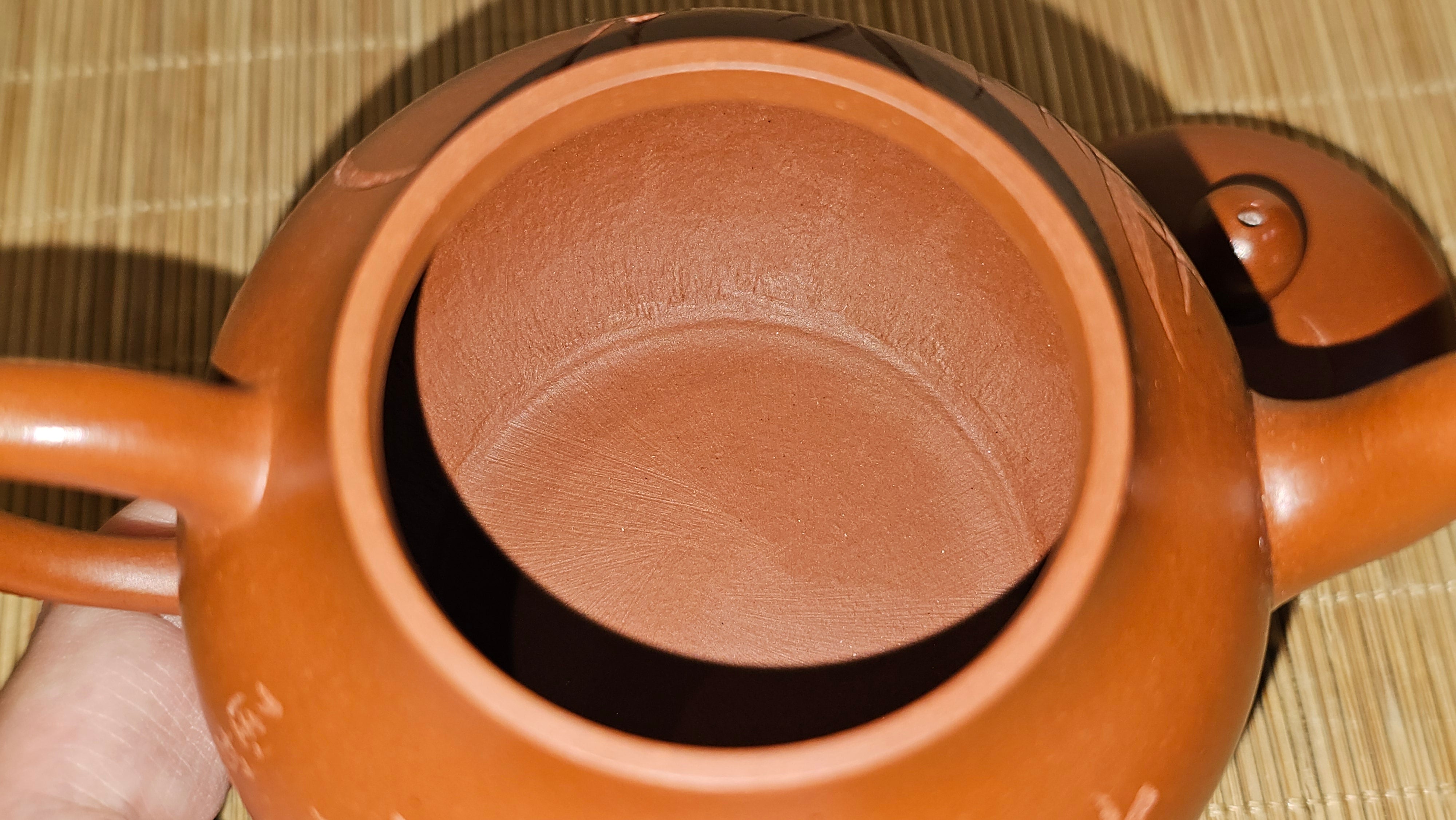 Li Xing 梨形, 166.5ml, Xiao Mei Yao Zhu Ni 小煤窑朱泥 by our Collaborative Craftsman Zhai Yi Yao 翟一耀。"竹韵茶香", 竹刻绘, Engraving of Bamboos and Calligraphy, by Craftsman Yi De Shu 一德书 ~ Congratulations to Mr R.V., 1054hrs 12th Apr, Garden Grove, CA.