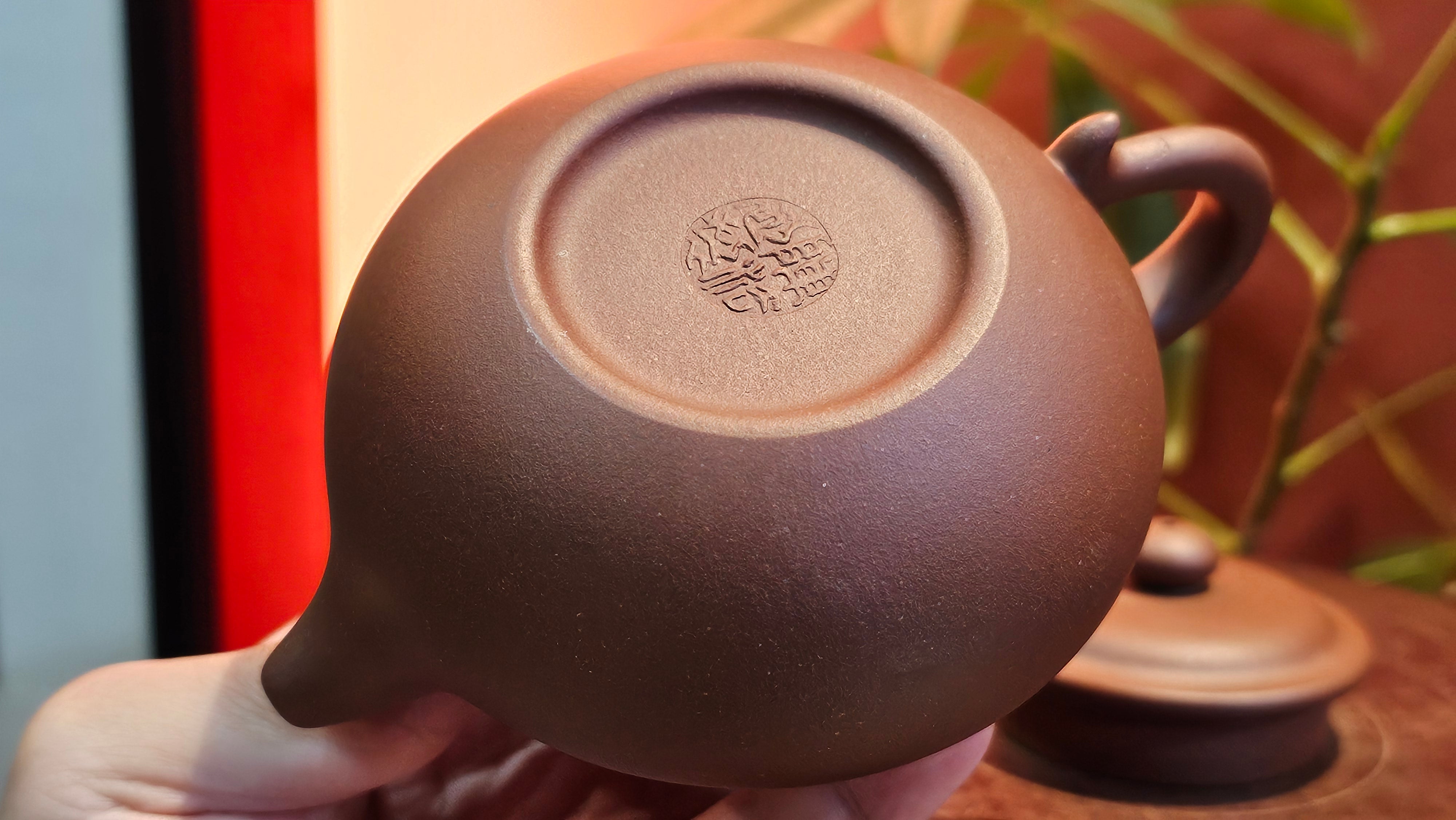 Fang Gu 仿古, 210.3ml, Di Cao Qing Zi Ni 底槽青紫泥, by our Collaborative Craftsman Chen Fa Chu 陈法初 ~ Congratulations to Mr T.B., 2112hrs, Los Angeles, CA.