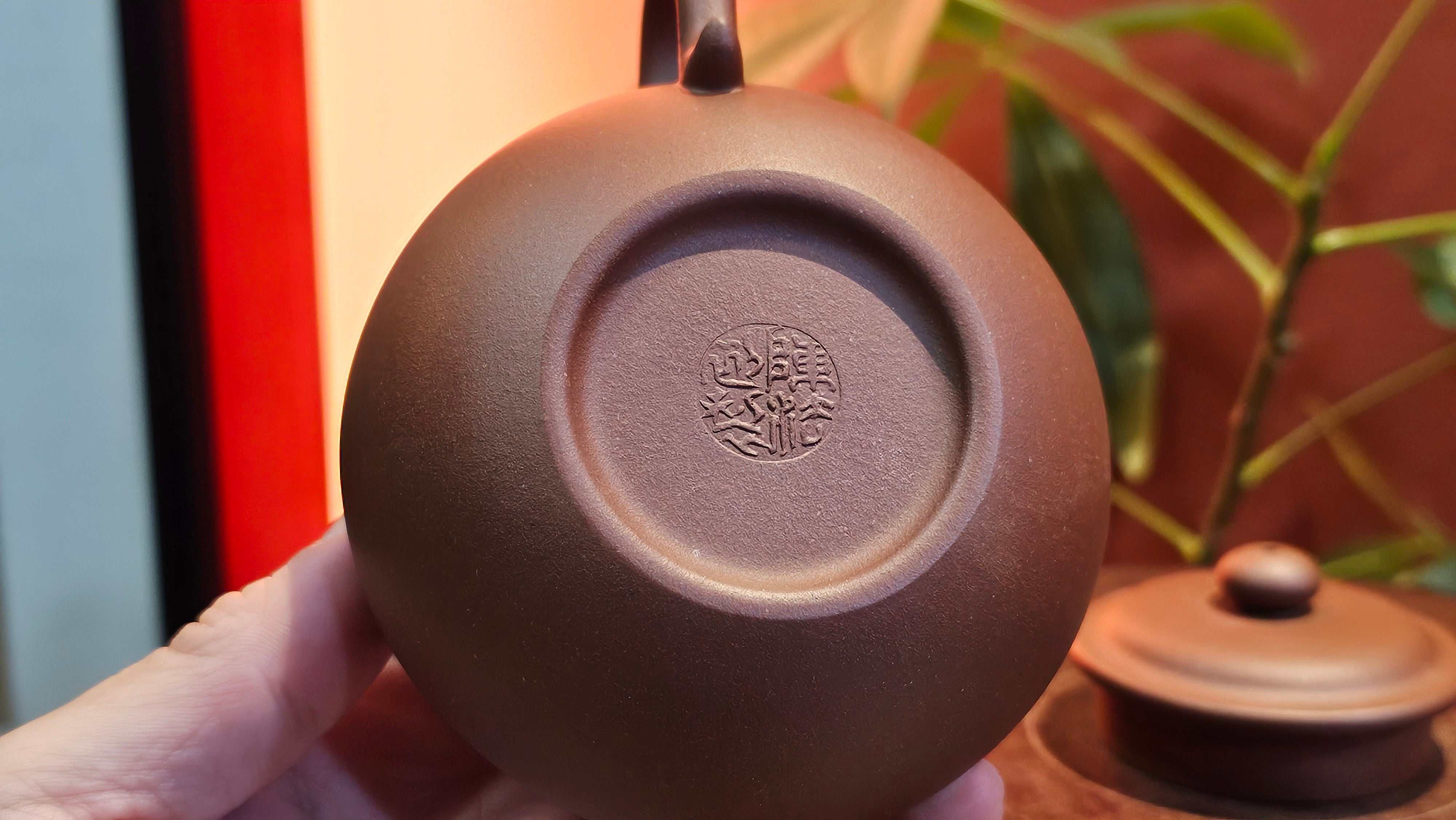 Fang Gu 仿古, 210.3ml, Di Cao Qing Zi Ni 底槽青紫泥, by our Collaborative Craftsman Chen Fa Chu 陈法初 ~ Congratulations to Mr T.B., 2112hrs, Los Angeles, CA.