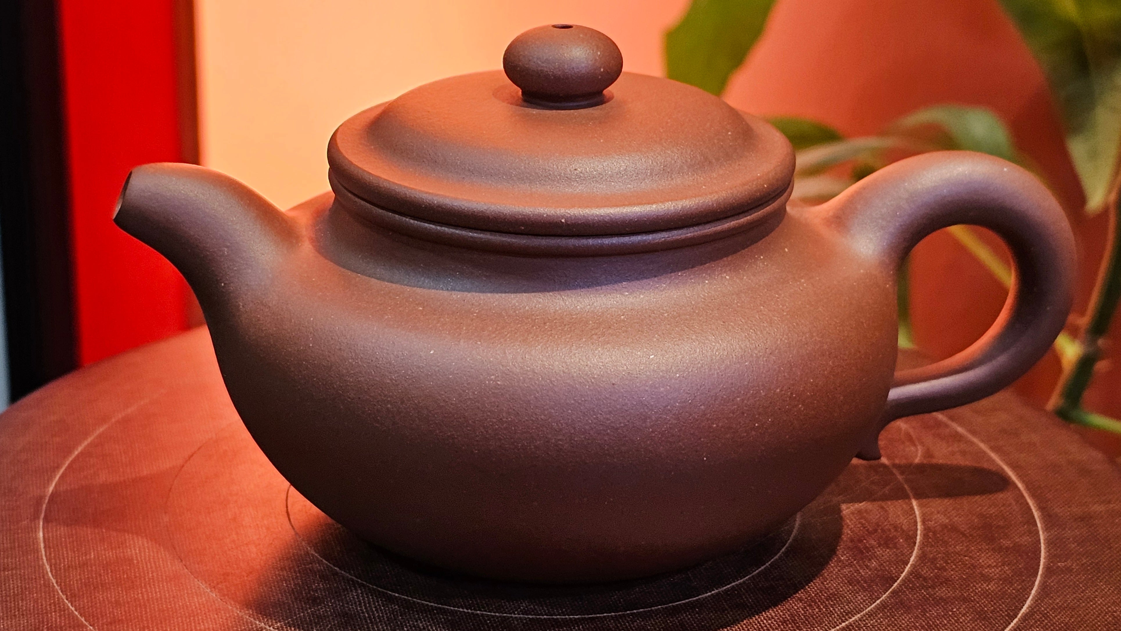 Fang Gu 仿古, 210.3ml, Di Cao Qing Zi Ni 底槽青紫泥, by our Collaborative Craftsman Chen Fa Chu 陈法初 ~ Congratulations to Mr T.B., 2112hrs, Los Angeles, CA.