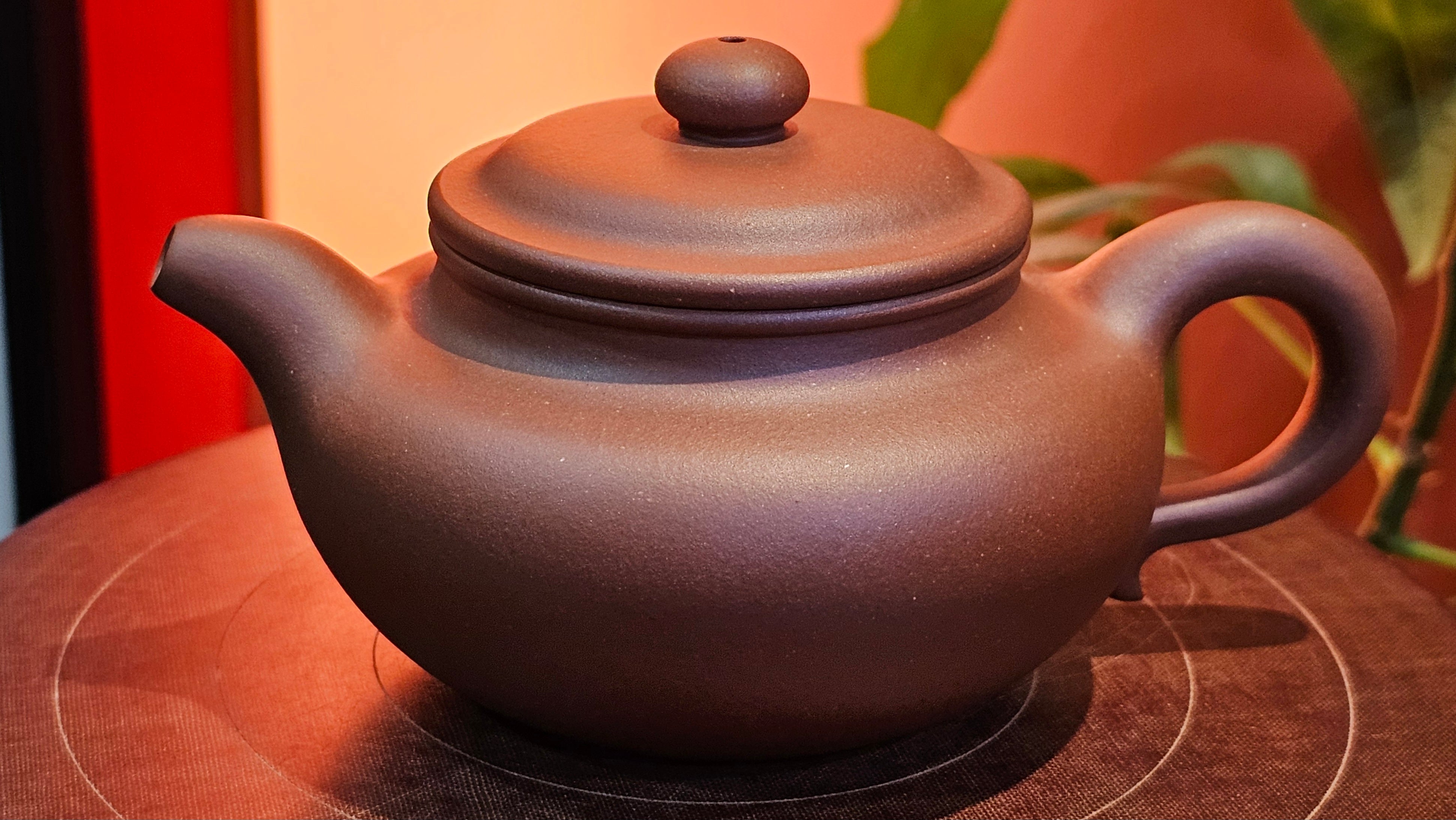 Fang Gu 仿古, 210.3ml, Di Cao Qing Zi Ni 底槽青紫泥, by our Collaborative Craftsman Chen Fa Chu 陈法初 ~ Congratulations to Mr T.B., 2112hrs, Los Angeles, CA.