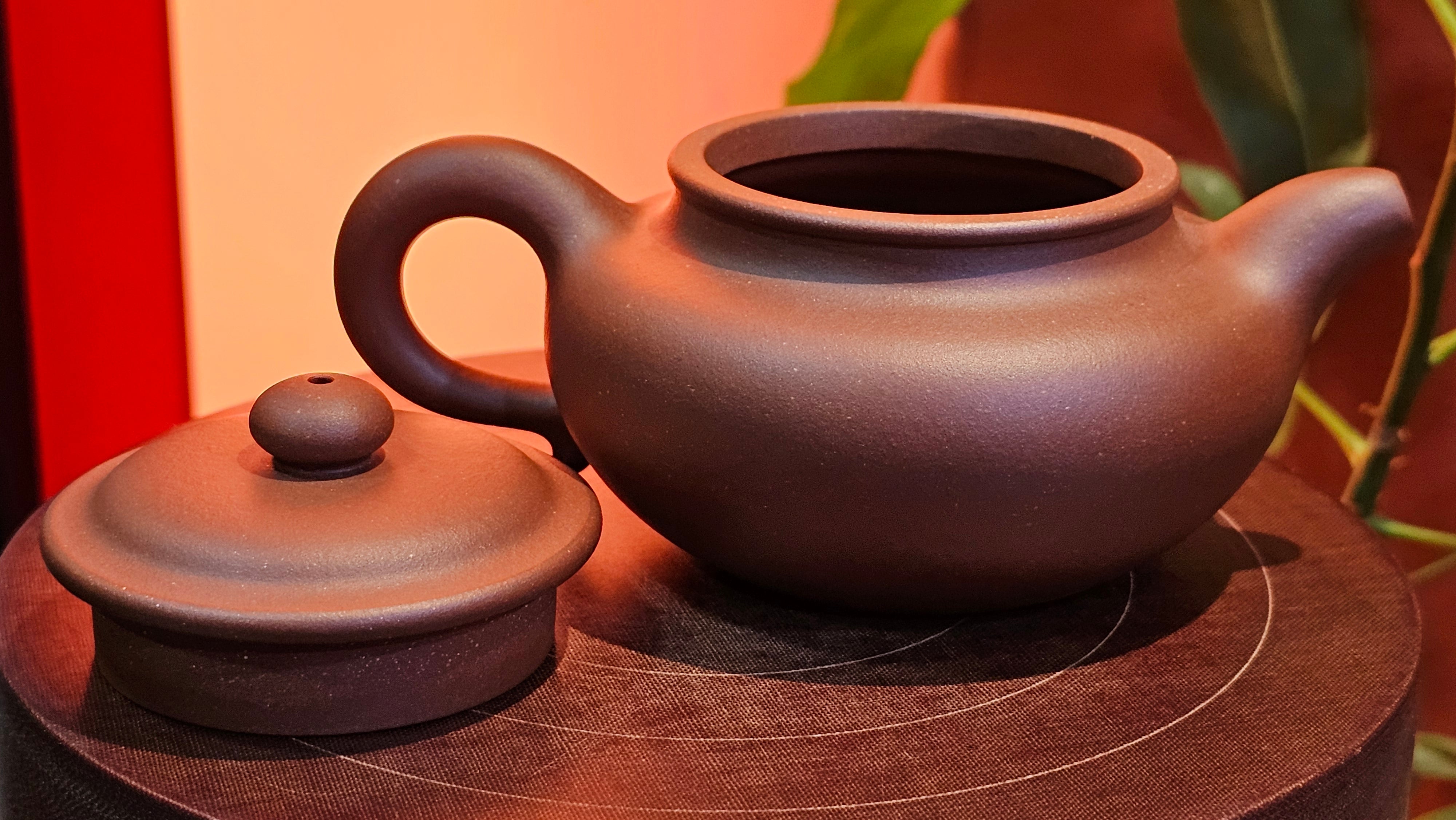 Fang Gu 仿古, 210.3ml, Di Cao Qing Zi Ni 底槽青紫泥, by our Collaborative Craftsman Chen Fa Chu 陈法初 ~ Congratulations to Mr T.B., 2112hrs, Los Angeles, CA.