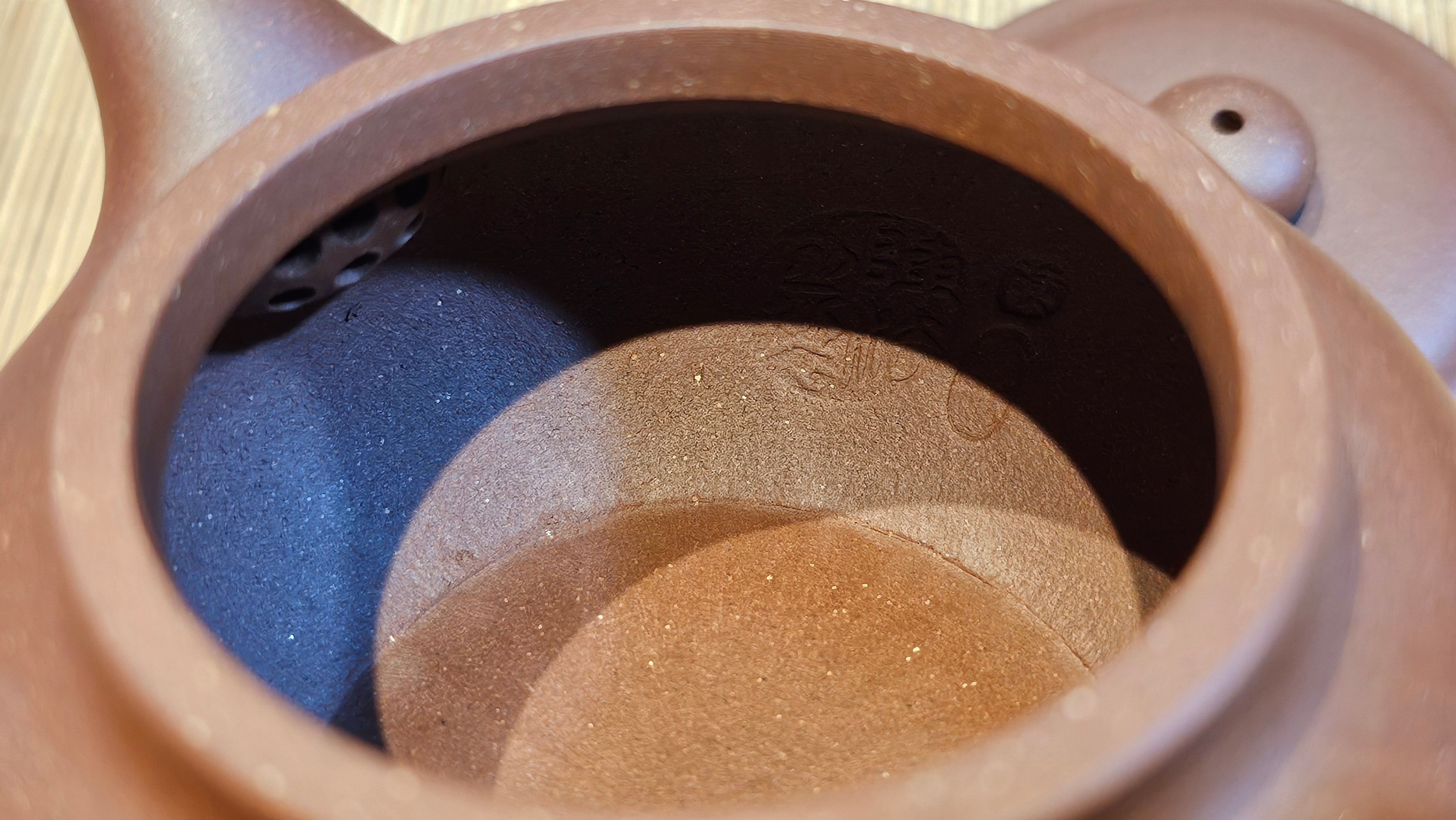 Fang Gu 仿古, 210.3ml, Di Cao Qing Zi Ni 底槽青紫泥, by our Collaborative Craftsman Chen Fa Chu 陈法初 ~ Congratulations to Mr T.B., 2112hrs, Los Angeles, CA.