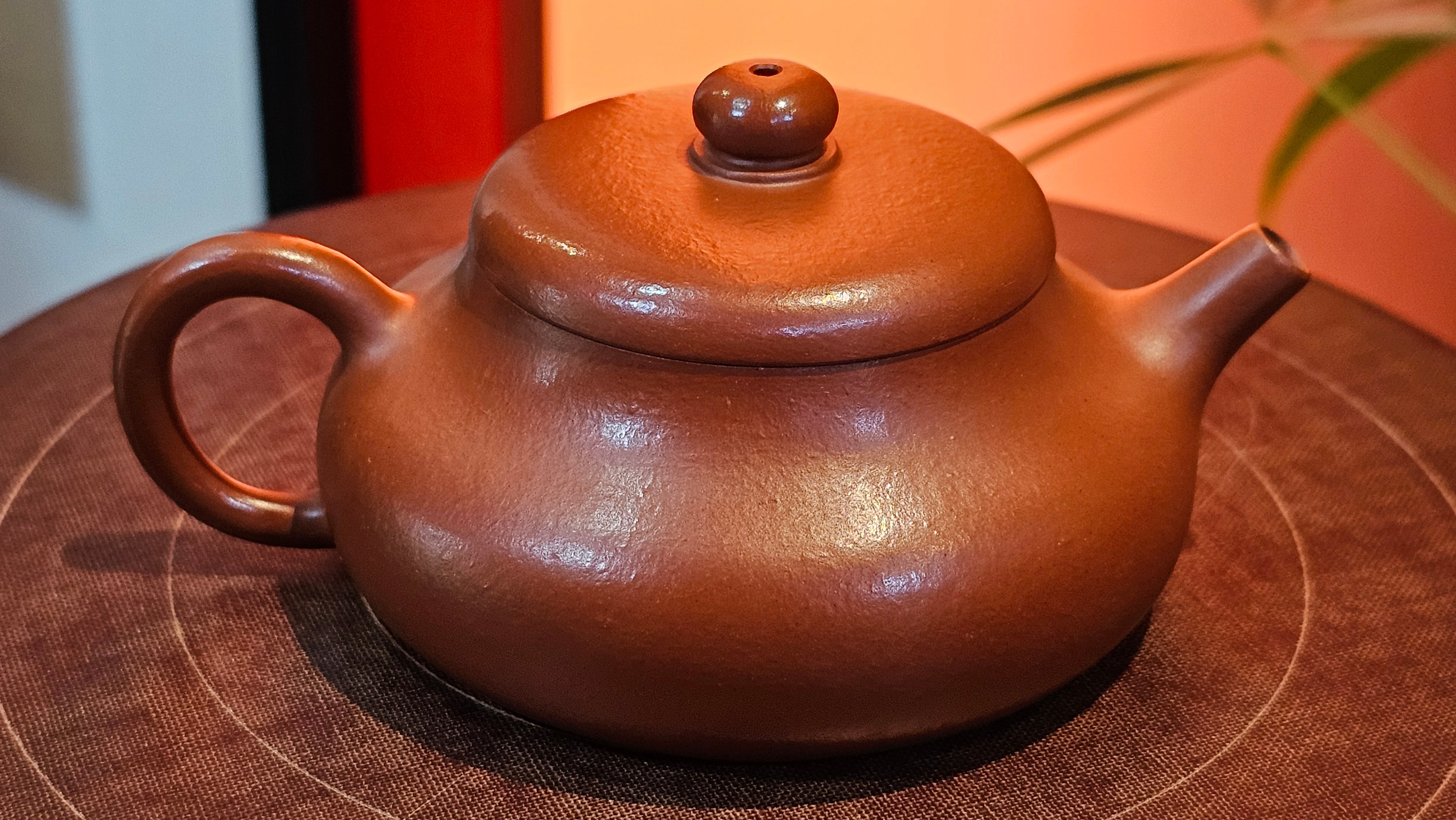 Jing Le 静乐 ~ "Quiet happiness", 102.6ml, Xiao Mei Yao Zhu Ni 小煤窑朱泥, by our Collaborative Craftsman Wang Xing 王兴 ~ Congratulations to Mr K.D., 0048hrs 14th Apr, San Jose, CA.