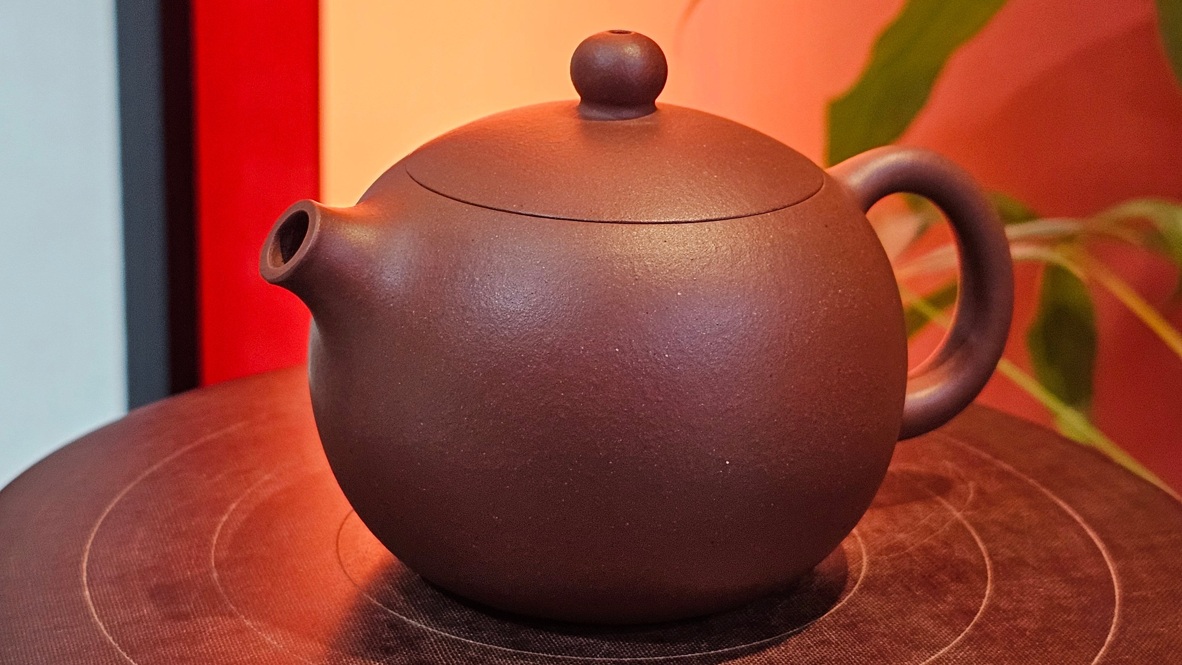 Xi Shi 西施, 172.3ml, Di Cao Qing Zi Ni 底槽青紫泥, by Craftsman Gu Xiao Ming 顾小明 ~ Congratulations to Mr D.S., 0838hrs 15th Apr, Narragansett, RI 🇺🇸.