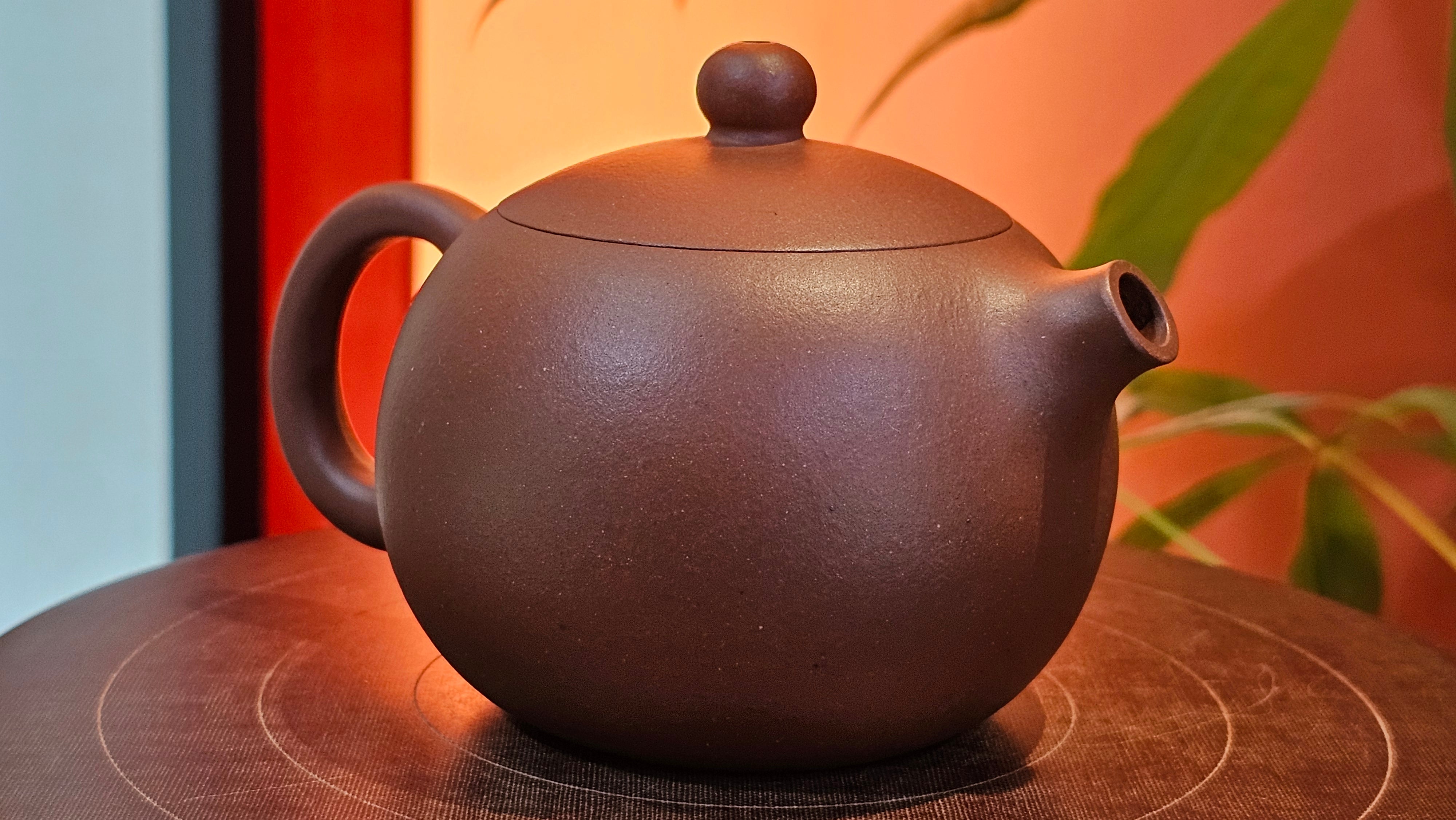 Xi Shi 西施, 172.3ml, Di Cao Qing Zi Ni 底槽青紫泥, by Craftsman Gu Xiao Ming 顾小明 ~ Congratulations to Mr D.S., 0838hrs 15th Apr, Narragansett, RI 🇺🇸.