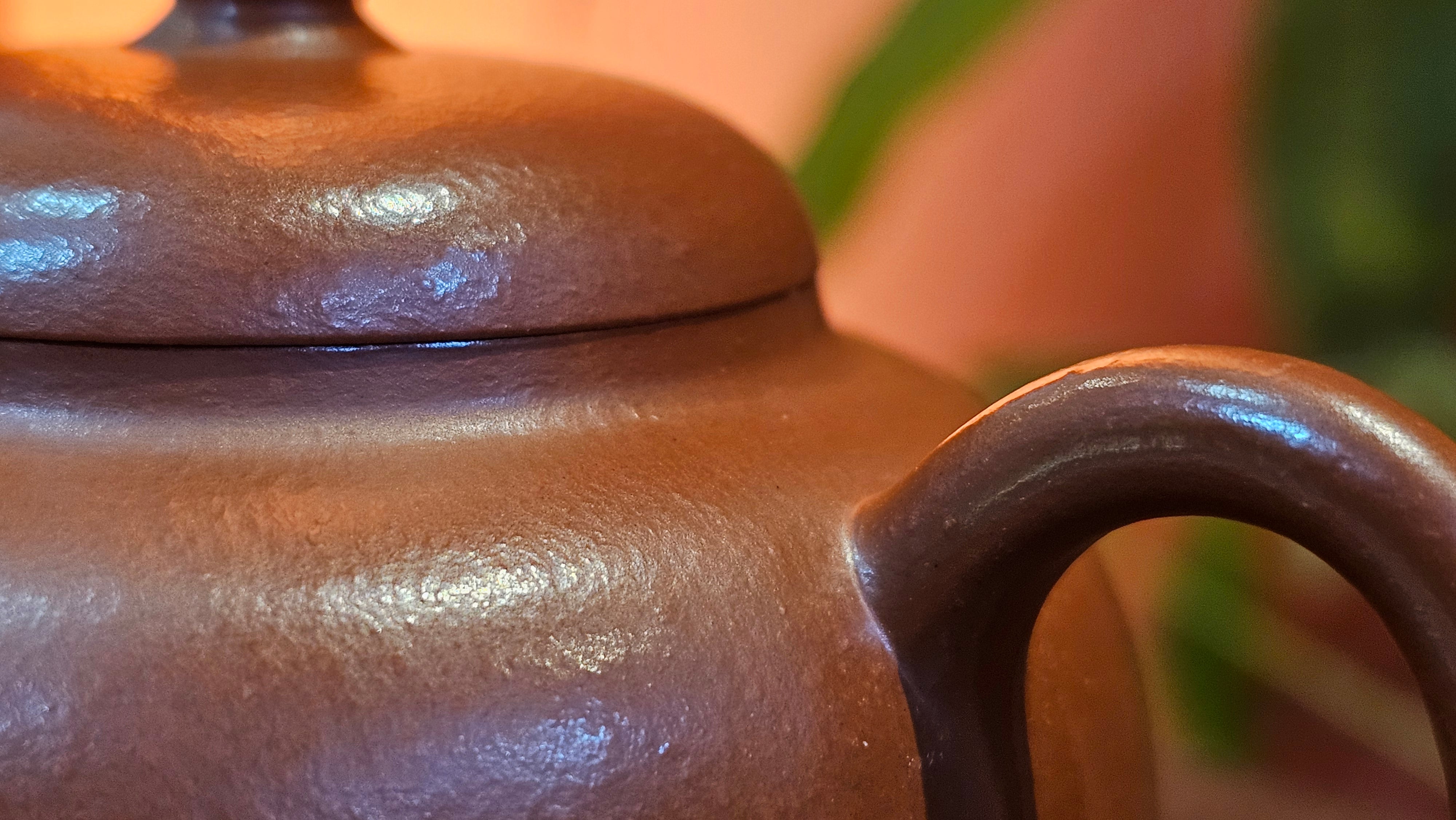 Yi Gong Hu 逸公壶, 142.3ml, Xiao Mei Yao Zhu Ni 小煤窑朱泥,  by our Collaborative Craftsman Shi Yun 石芸 ~ Congratulations to Mr N.S., 2245hrs 23rd May 2025, Fort Wayne, IN.