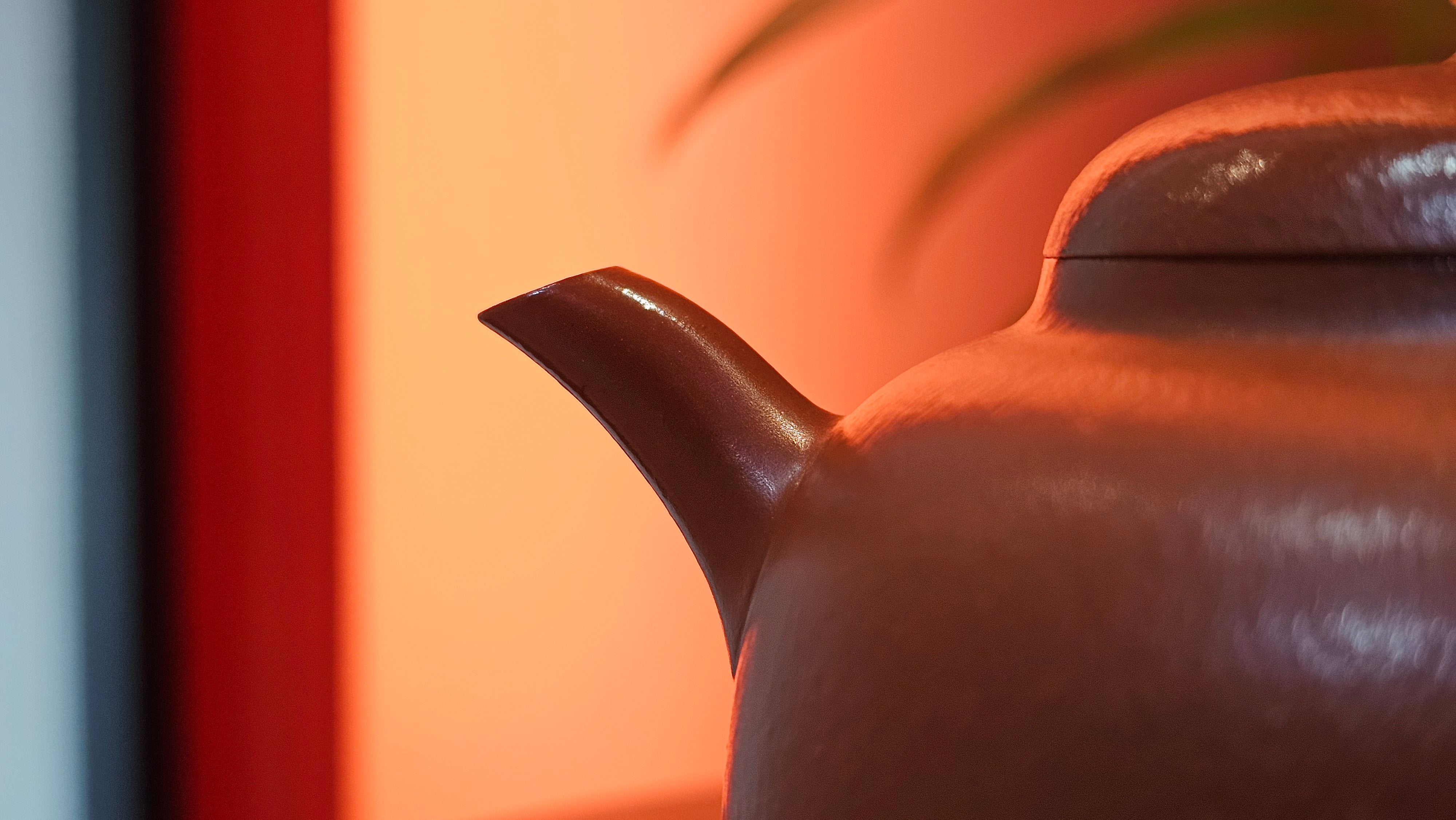 Yi Gong Hu 逸公壶, 142.3ml, Xiao Mei Yao Zhu Ni 小煤窑朱泥,  by our Collaborative Craftsman Shi Yun 石芸 ~ Congratulations to Mr N.S., 2245hrs 23rd May 2025, Fort Wayne, IN.