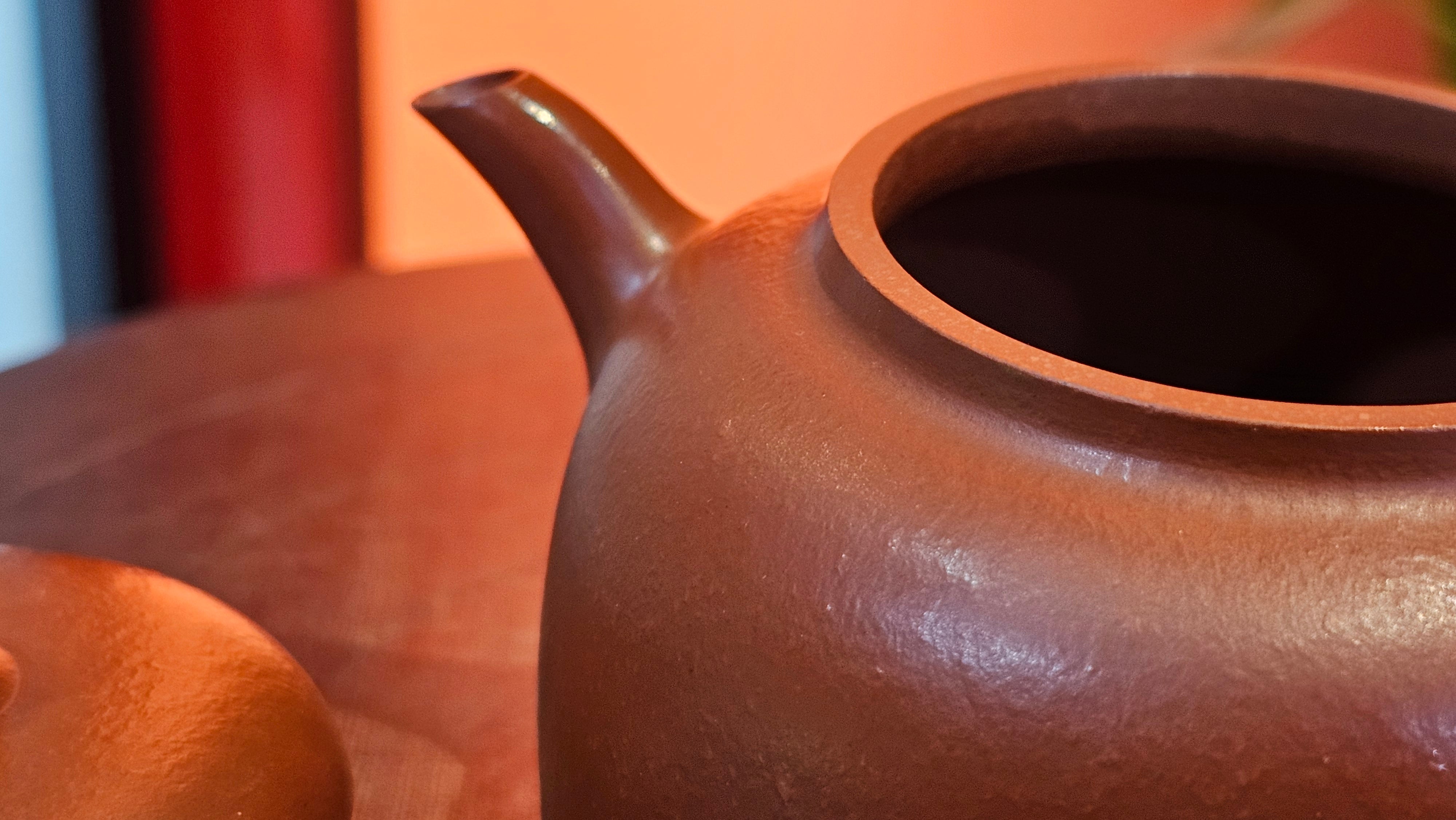 Yi Gong Hu 逸公壶, 142.3ml, Xiao Mei Yao Zhu Ni 小煤窑朱泥,  by our Collaborative Craftsman Shi Yun 石芸 ~ Congratulations to Mr N.S., 2245hrs 23rd May 2025, Fort Wayne, IN.