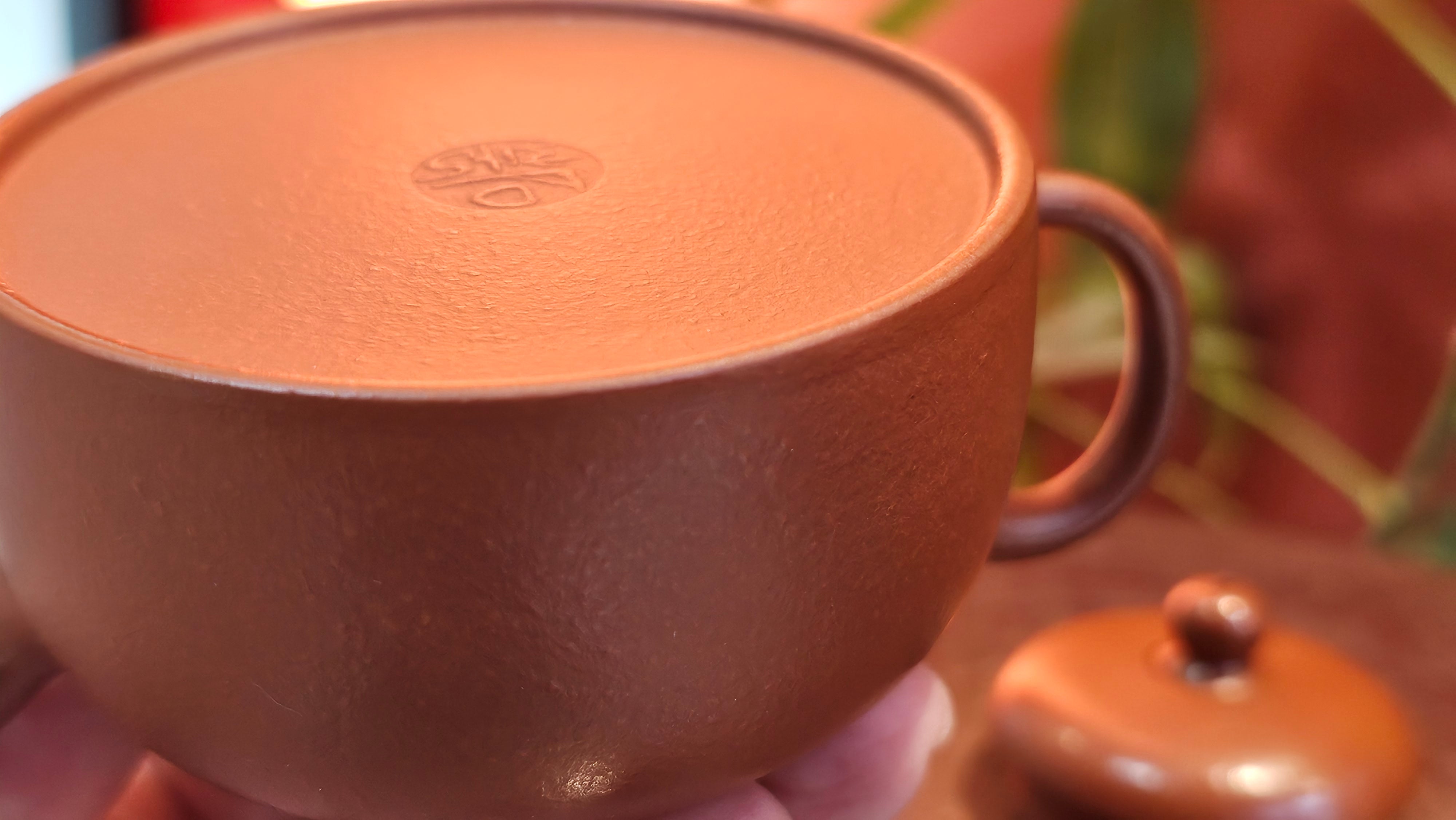 Yi Gong Hu 逸公壶, 142.3ml, Xiao Mei Yao Zhu Ni 小煤窑朱泥,  by our Collaborative Craftsman Shi Yun 石芸 ~ Congratulations to Mr N.S., 2245hrs 23rd May 2025, Fort Wayne, IN.