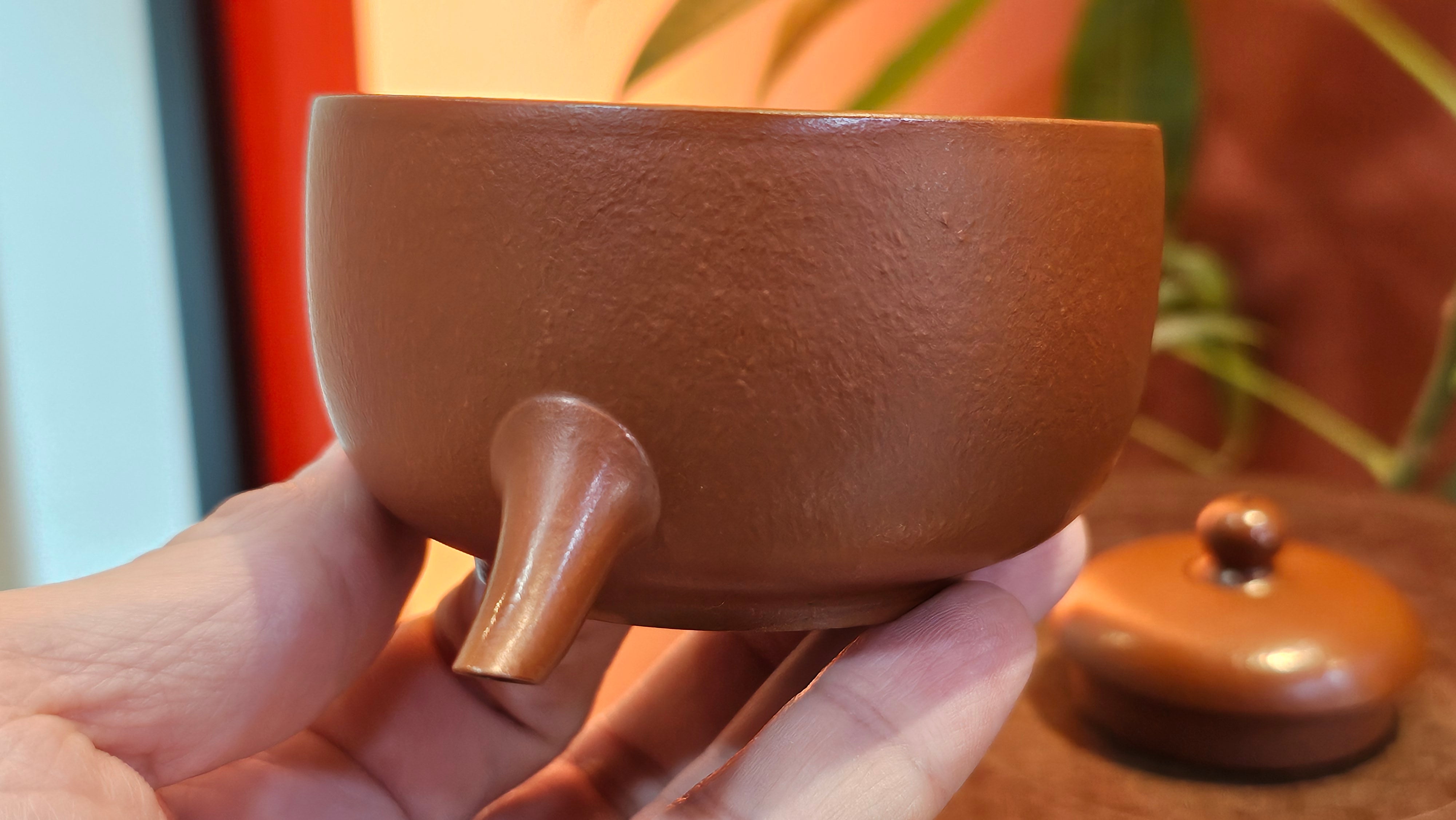 Yi Gong Hu 逸公壶, 142.3ml, Xiao Mei Yao Zhu Ni 小煤窑朱泥,  by our Collaborative Craftsman Shi Yun 石芸 ~ Congratulations to Mr N.S., 2245hrs 23rd May 2025, Fort Wayne, IN.