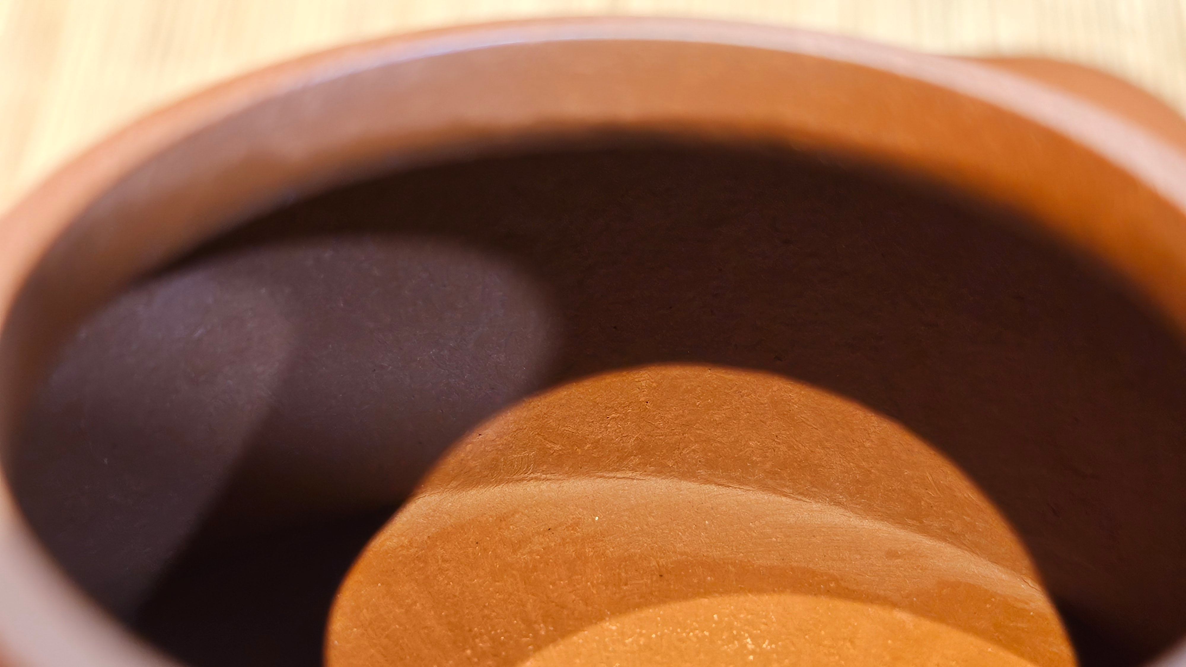 Yi Gong Hu 逸公壶, 142.3ml, Xiao Mei Yao Zhu Ni 小煤窑朱泥,  by our Collaborative Craftsman Shi Yun 石芸 ~ Congratulations to Mr N.S., 2245hrs 23rd May 2025, Fort Wayne, IN.