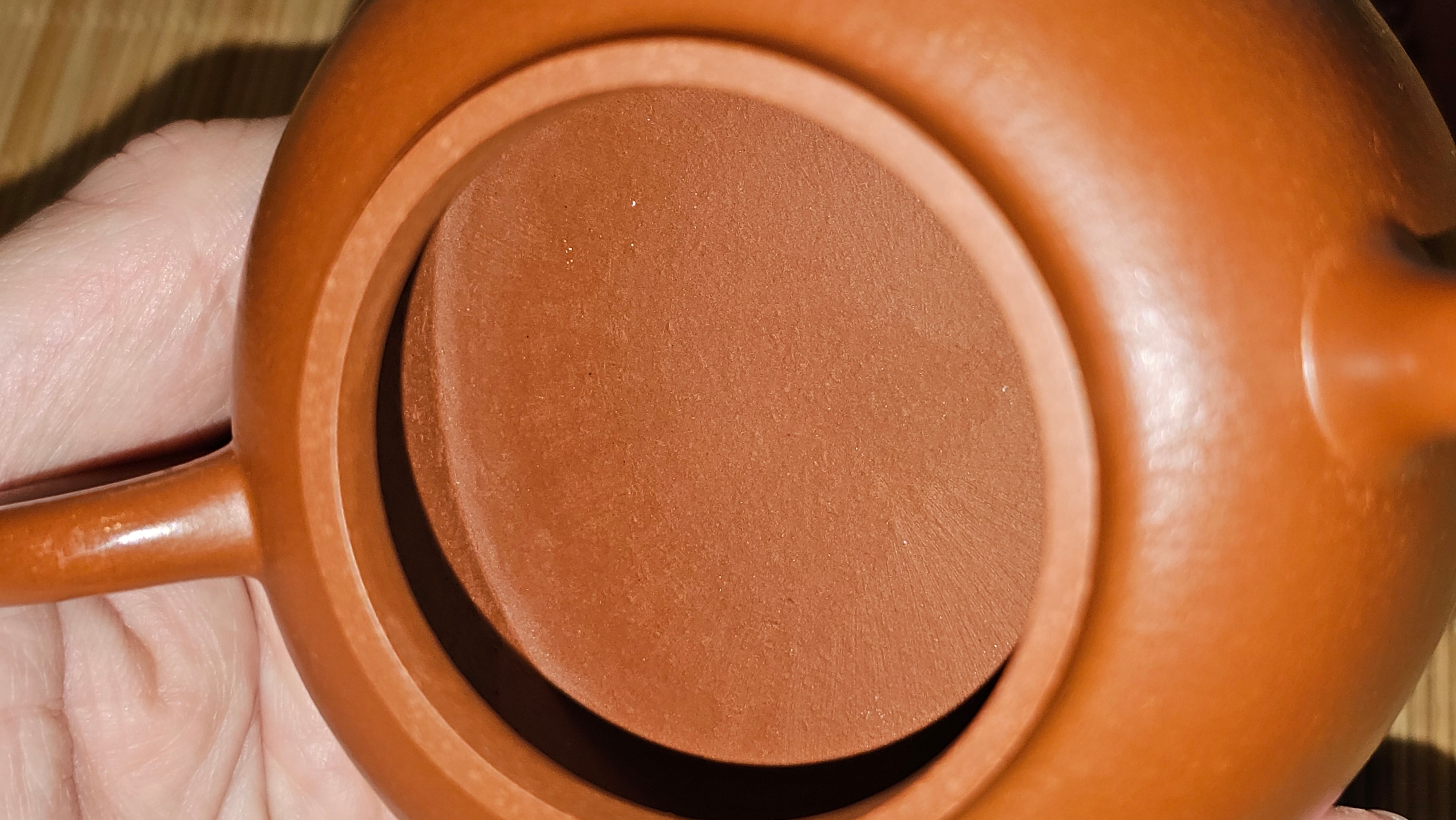 Yi Gong Hu 逸公壶, 142.3ml, Xiao Mei Yao Zhu Ni 小煤窑朱泥,  by our Collaborative Craftsman Shi Yun 石芸 ~ Congratulations to Mr N.S., 2245hrs 23rd May 2025, Fort Wayne, IN.