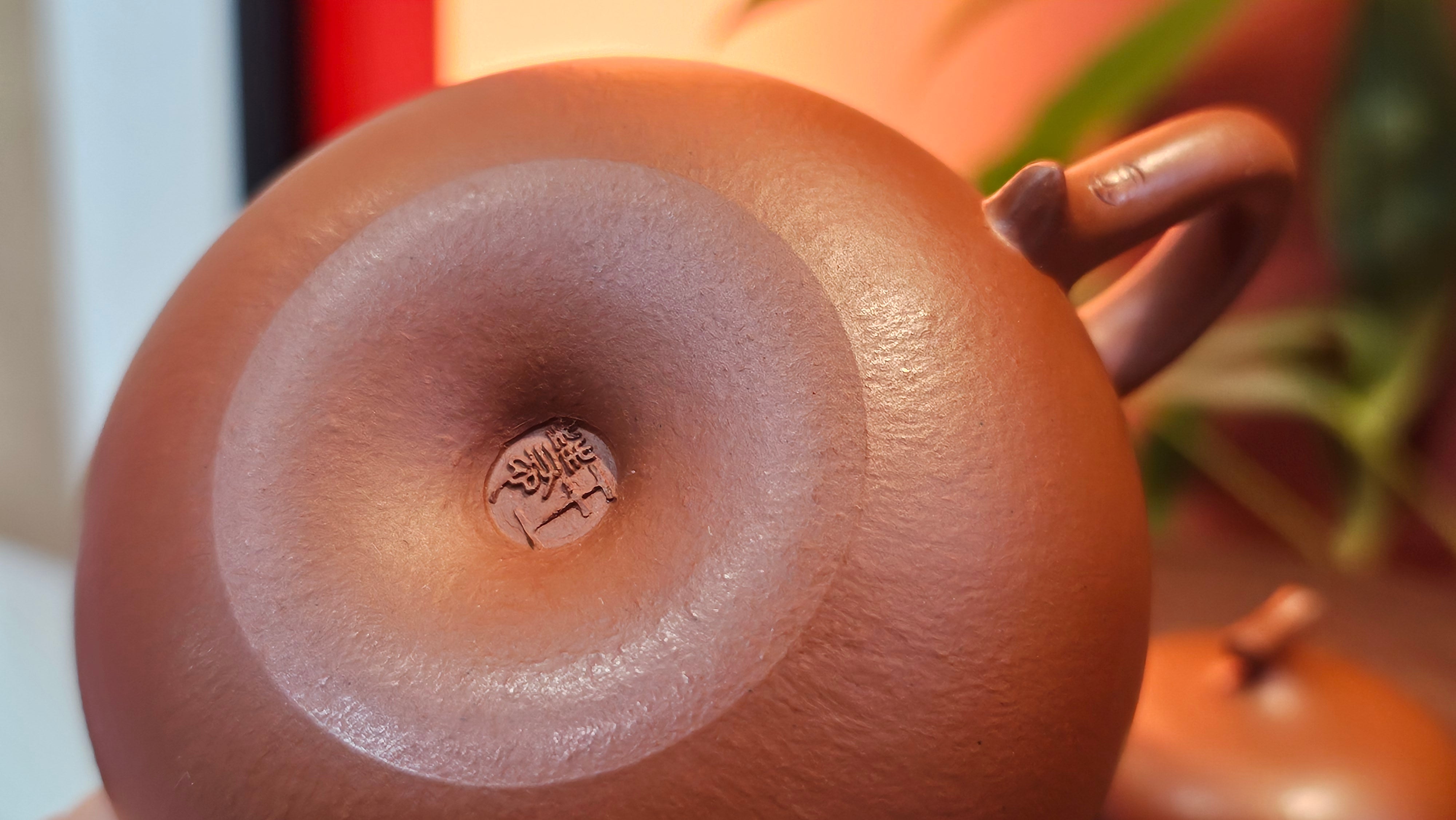 Qie Gua 茄瓜, 140.6ml, Xiao Mei Yao Zhu Ni 小煤窑朱泥,  by our Collaborative Craftsman Wang Hui 王慧, Poem Engraving by Craftsman 一德书 ~ Congratulations to Mr L.L., 1139hrs 28th Apr, Ventura, CA.