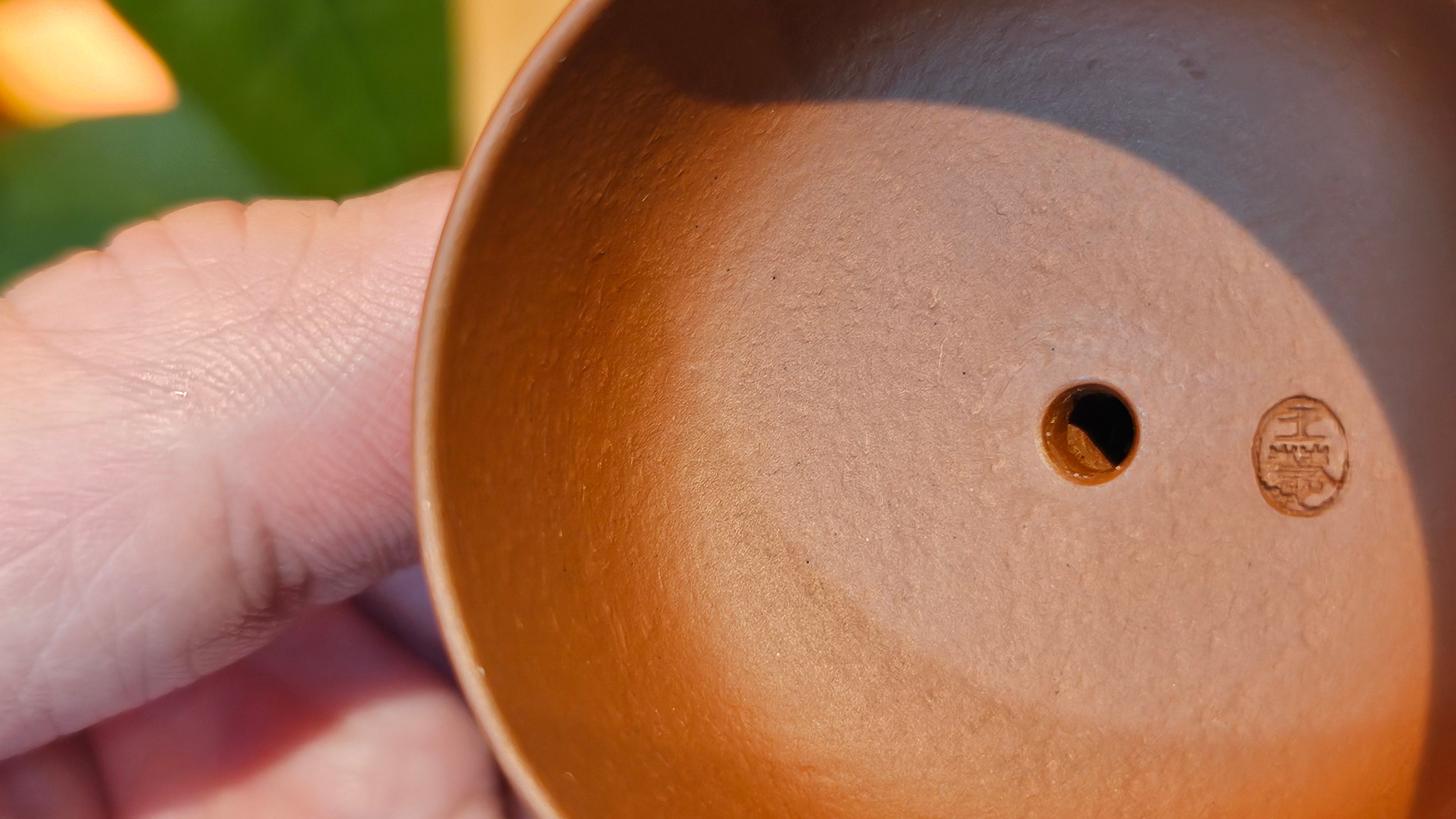 Qie Gua 茄瓜, 140.6ml, Xiao Mei Yao Zhu Ni 小煤窑朱泥,  by our Collaborative Craftsman Wang Hui 王慧, Poem Engraving by Craftsman 一德书 ~ Congratulations to Mr L.L., 1139hrs 28th Apr, Ventura, CA.