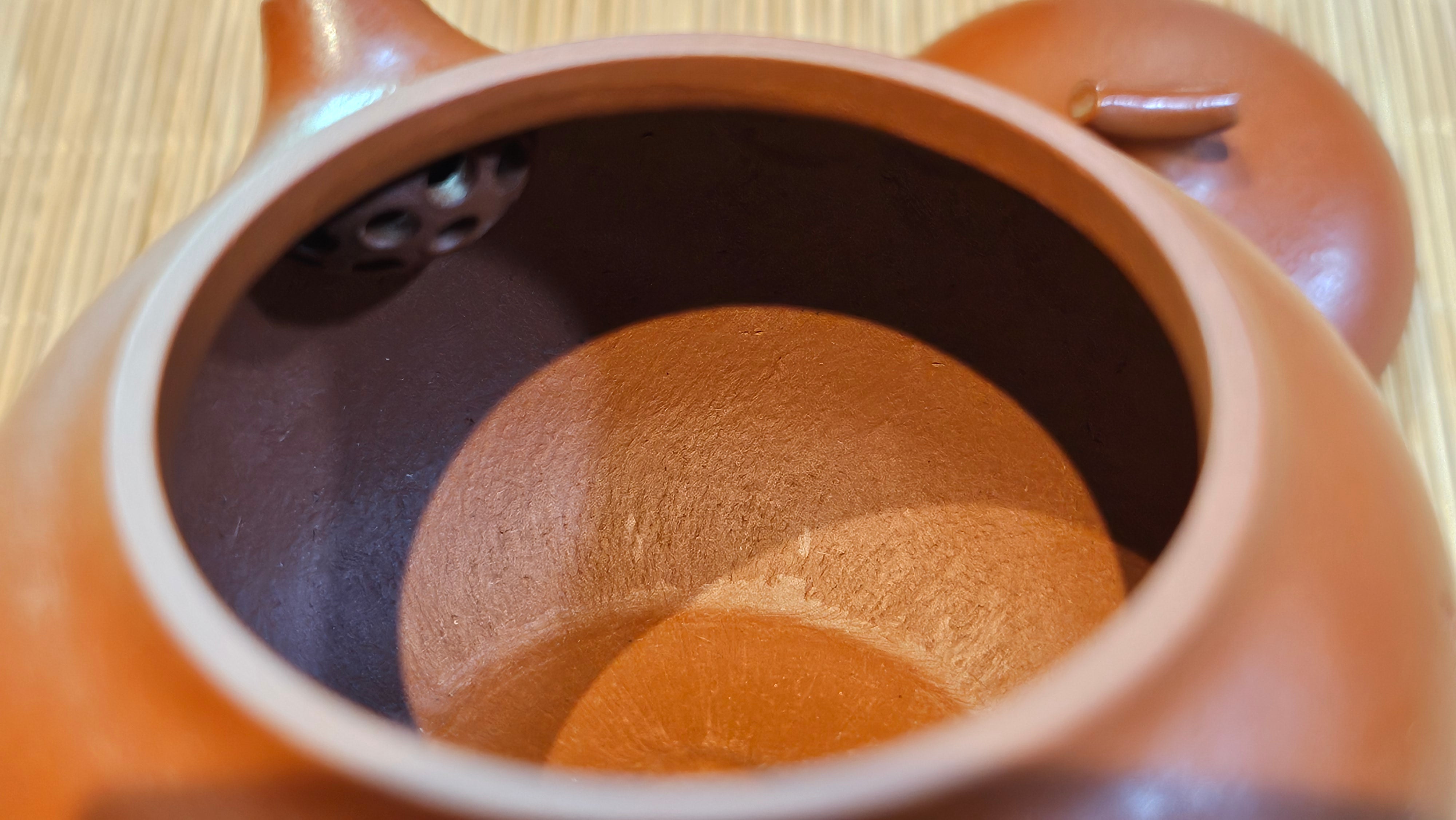 Qie Gua 茄瓜, 140.6ml, Xiao Mei Yao Zhu Ni 小煤窑朱泥,  by our Collaborative Craftsman Wang Hui 王慧, Poem Engraving by Craftsman 一德书 ~ Congratulations to Mr L.L., 1139hrs 28th Apr, Ventura, CA.