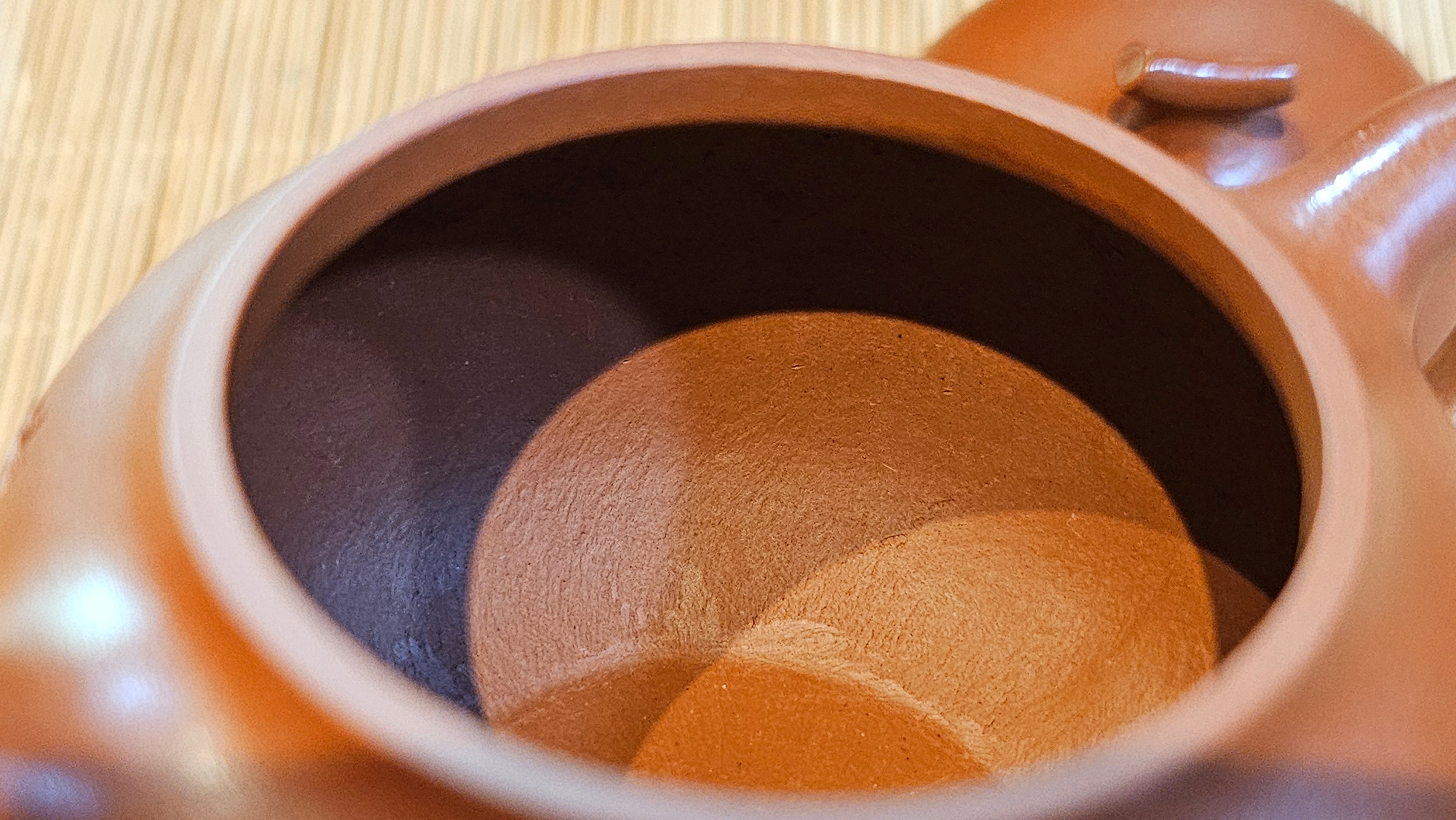 Qie Gua 茄瓜, 140.6ml, Xiao Mei Yao Zhu Ni 小煤窑朱泥,  by our Collaborative Craftsman Wang Hui 王慧, Poem Engraving by Craftsman 一德书 ~ Congratulations to Mr L.L., 1139hrs 28th Apr, Ventura, CA.