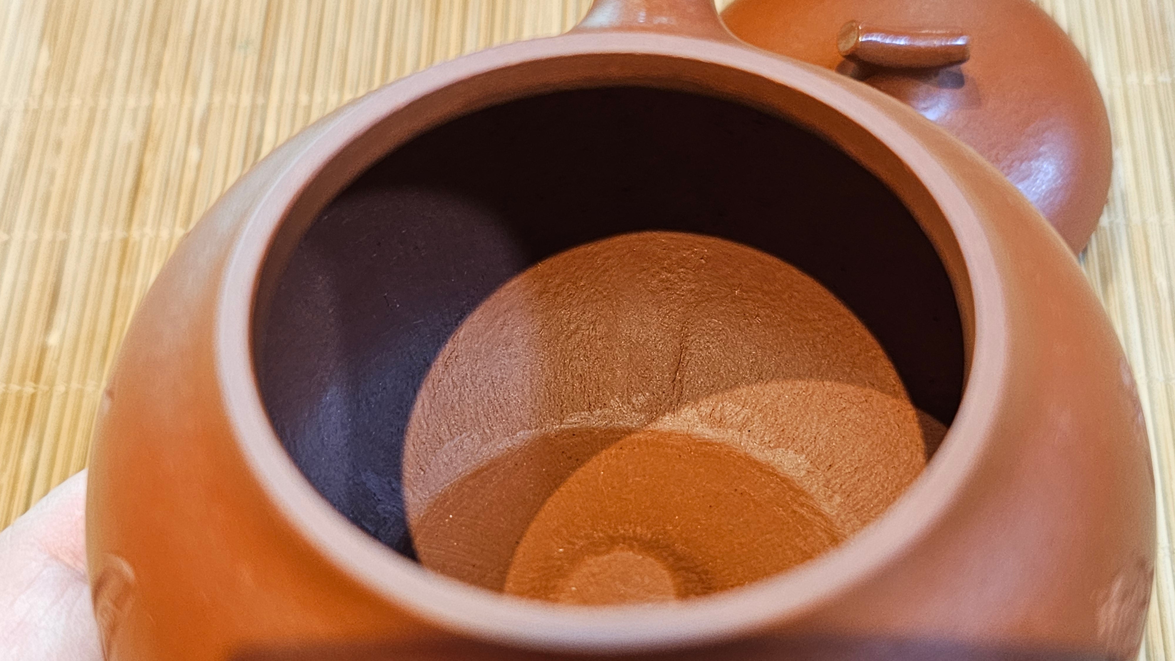 Qie Gua 茄瓜, 140.6ml, Xiao Mei Yao Zhu Ni 小煤窑朱泥,  by our Collaborative Craftsman Wang Hui 王慧, Poem Engraving by Craftsman 一德书 ~ Congratulations to Mr L.L., 1139hrs 28th Apr, Ventura, CA.