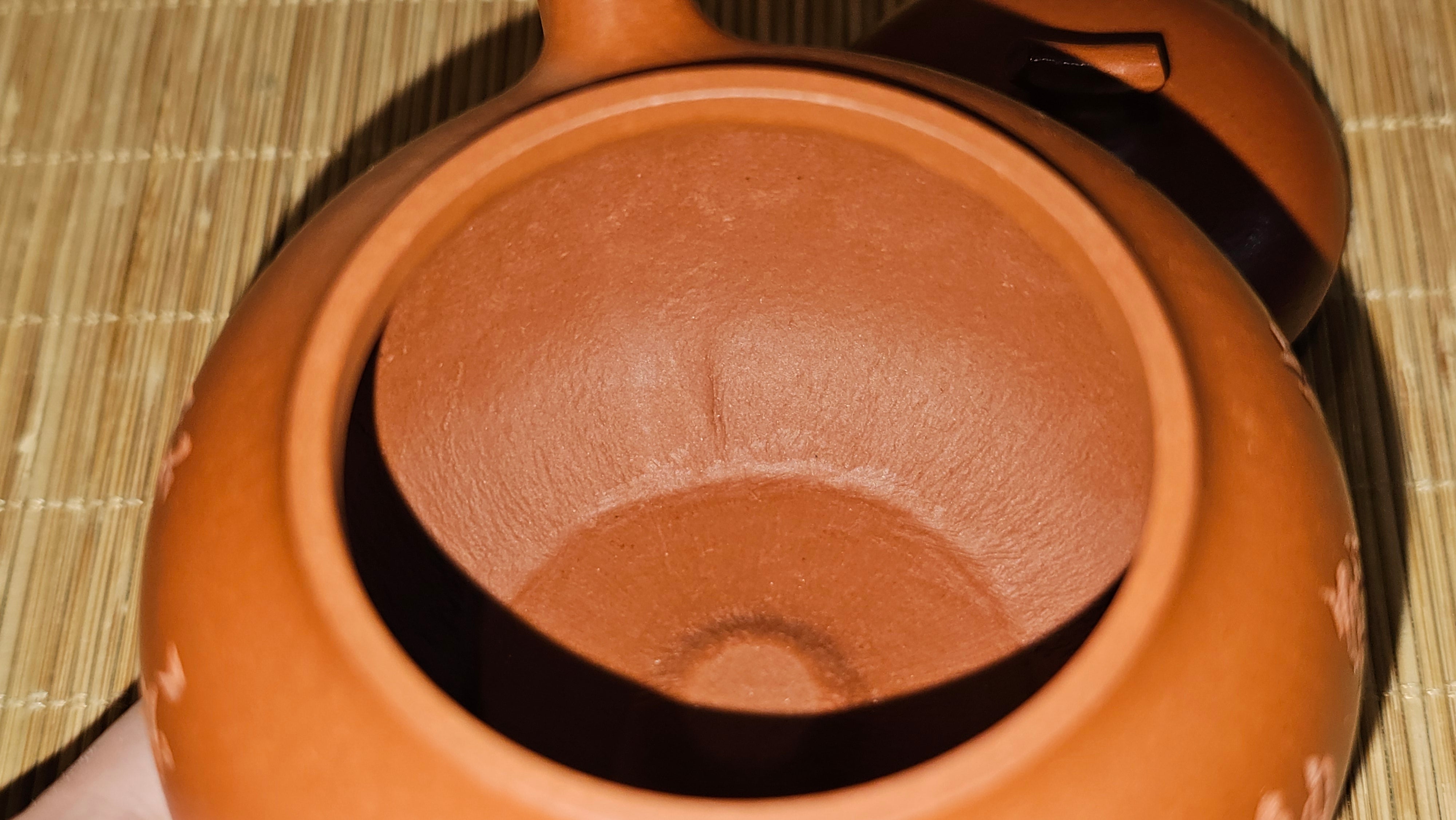 Qie Gua 茄瓜, 140.6ml, Xiao Mei Yao Zhu Ni 小煤窑朱泥,  by our Collaborative Craftsman Wang Hui 王慧, Poem Engraving by Craftsman 一德书 ~ Congratulations to Mr L.L., 1139hrs 28th Apr, Ventura, CA.