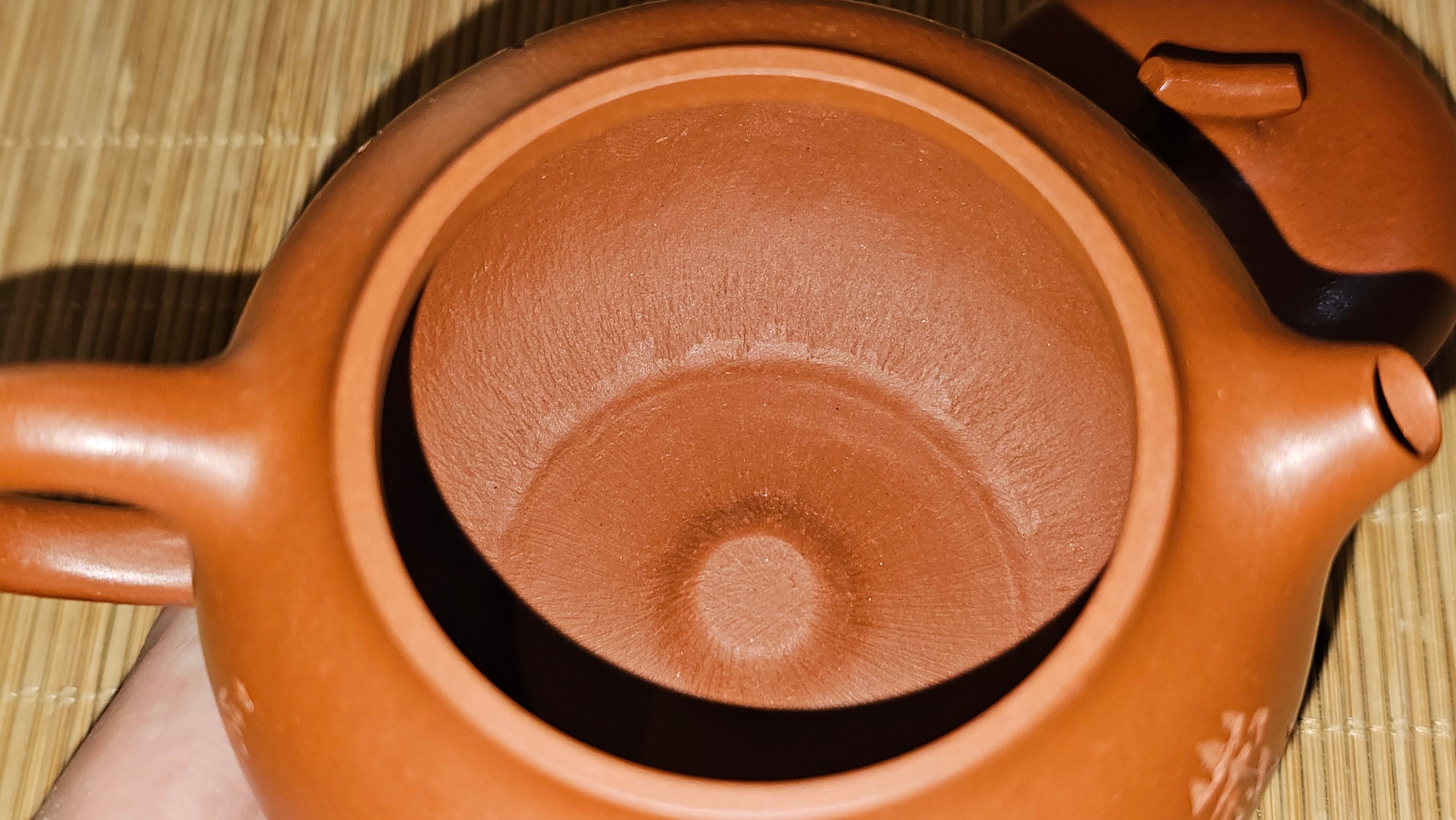 Qie Gua 茄瓜, 140.6ml, Xiao Mei Yao Zhu Ni 小煤窑朱泥,  by our Collaborative Craftsman Wang Hui 王慧, Poem Engraving by Craftsman 一德书 ~ Congratulations to Mr L.L., 1139hrs 28th Apr, Ventura, CA.