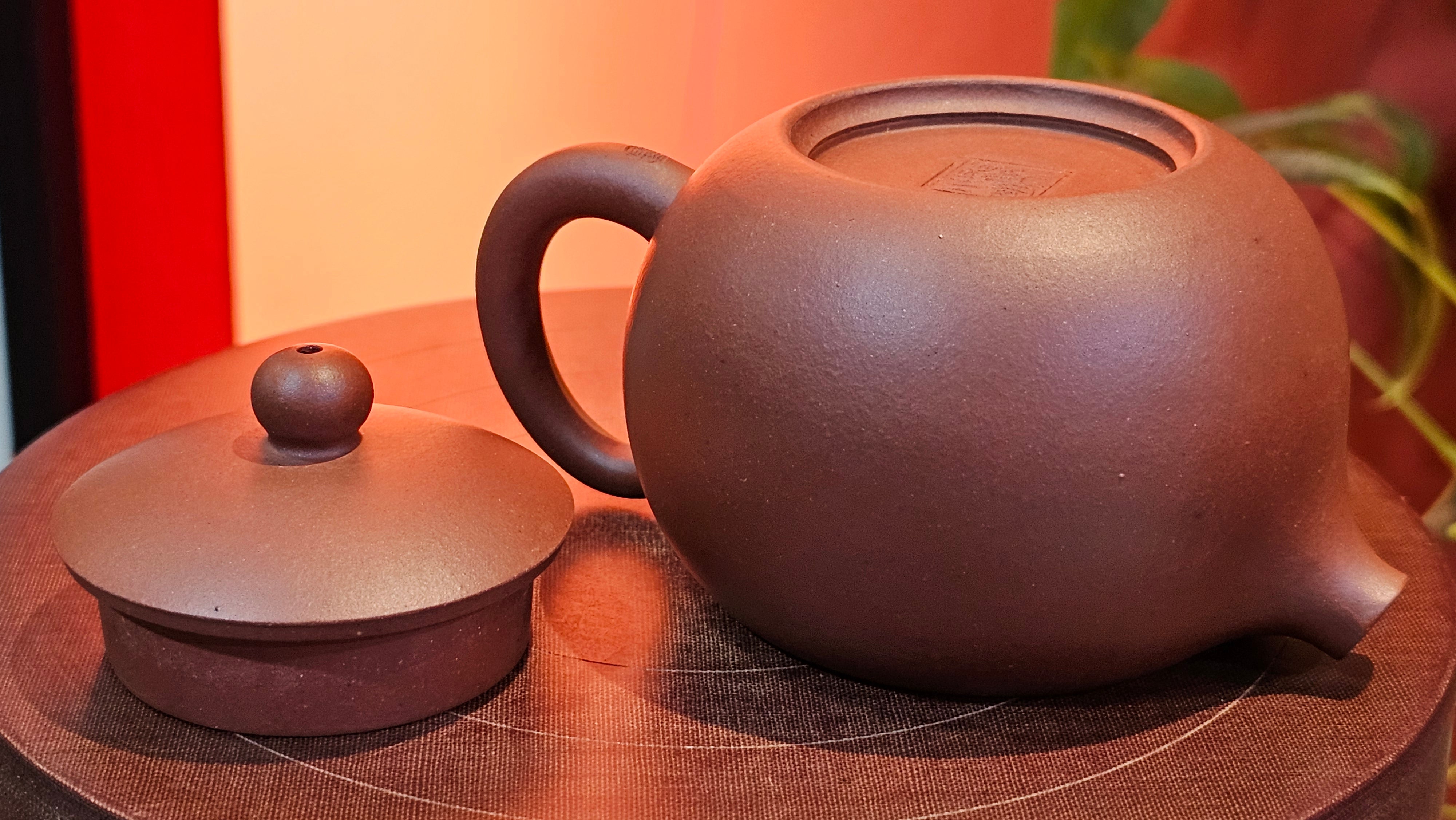 Xi Shi 西施, 167.6ml, Di Cao Qing Zi Ni 底槽青紫泥, by Craftsman Gu Xiao Ming 顾小明 ~ Congratulations to Ms D.W., 2320hrs 24th Apr, Milton, Ontario, Canada 🇨🇦.