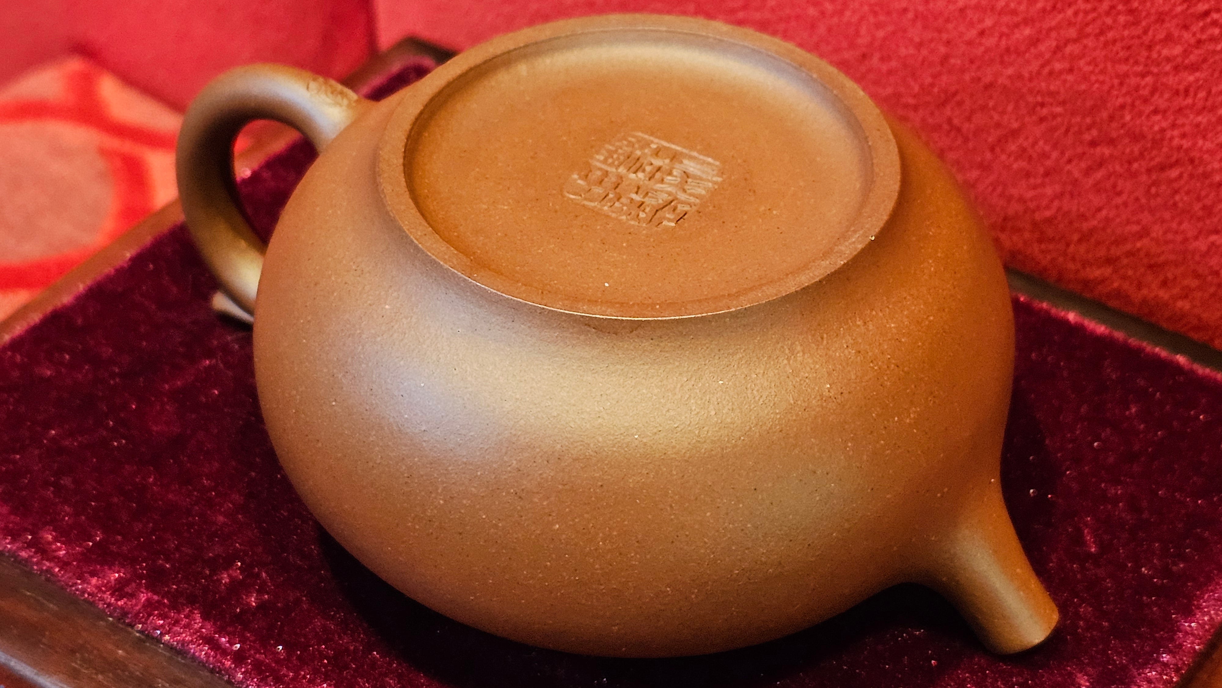 《云上》"Yun Shang", 148.8ml, Zi Ni 紫泥 ~ Crafted by L3A Consummate Master Artist Li Yan Ru 李艳如 ~ Congratulations to Mr M.C., 1024hrs 25th Apr, Singapore 🇸🇬.