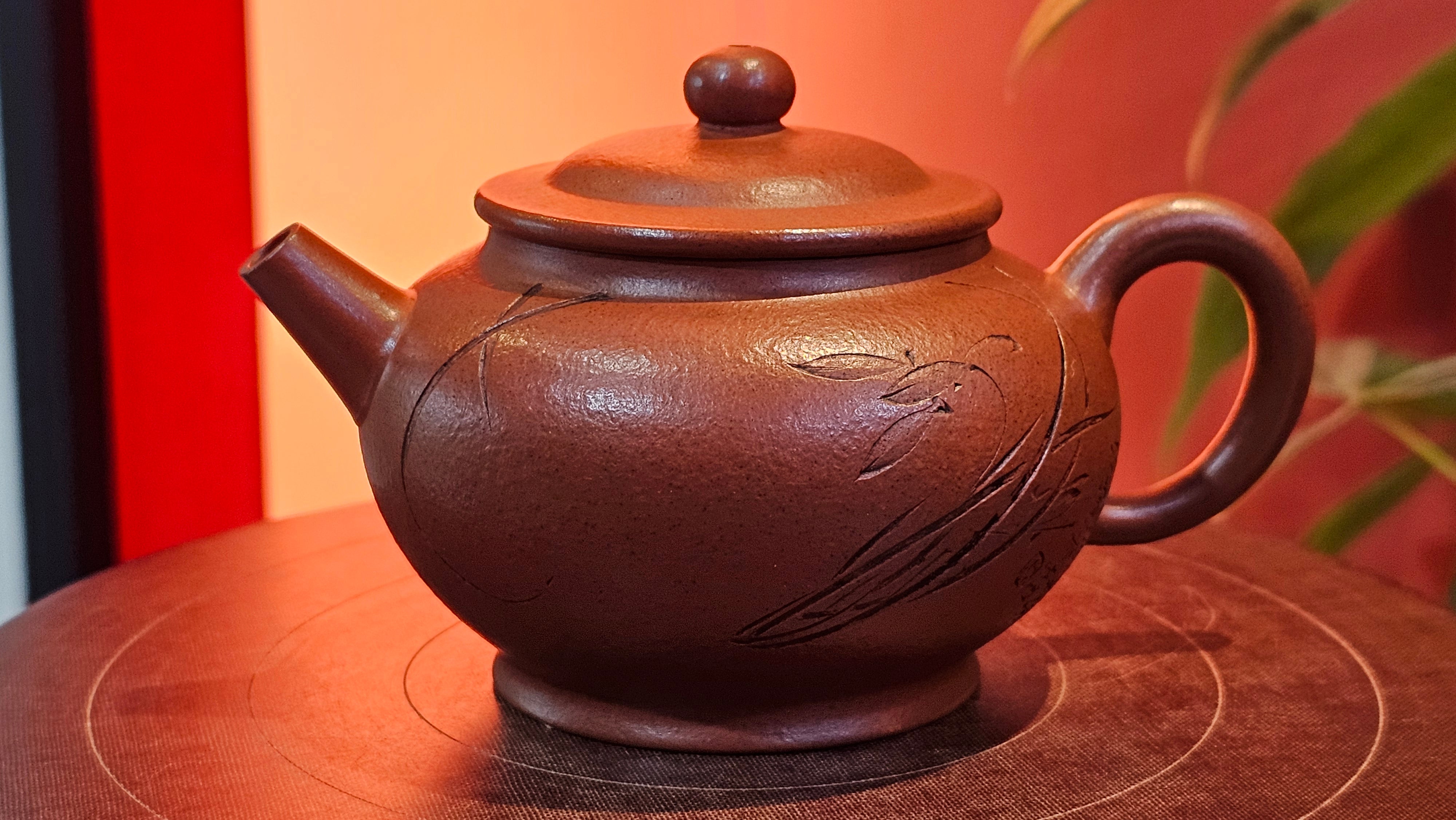 《宫灯》Gong Deng, 170.3ml, Tie Sha Zhu Ni 铁砂朱泥, made by Craftsman Zhu Jie 朱杰 from the YiXing's renowned family for Tie Sha Zhu Ni 铁砂朱泥 ~ Congratulations to Mr T.A., 1337hrs 26th Apr, Samorin, Slovakia 🇸🇰.