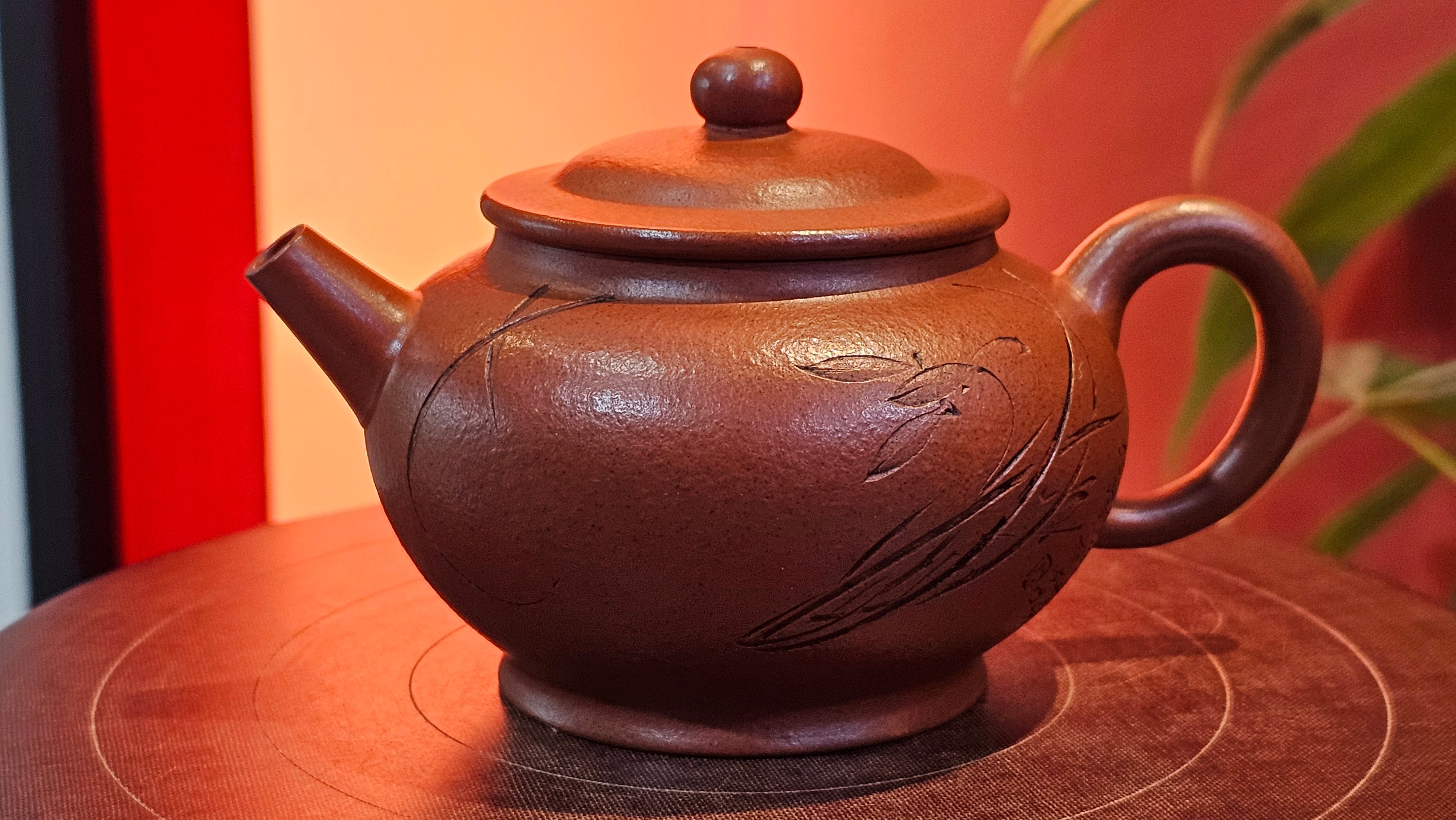 《宫灯》Gong Deng, 170.3ml, Tie Sha Zhu Ni 铁砂朱泥, made by Craftsman Zhu Jie 朱杰 from the YiXing's renowned family for Tie Sha Zhu Ni 铁砂朱泥 ~ Congratulations to Mr T.A., 1337hrs 26th Apr, Samorin, Slovakia 🇸🇰.