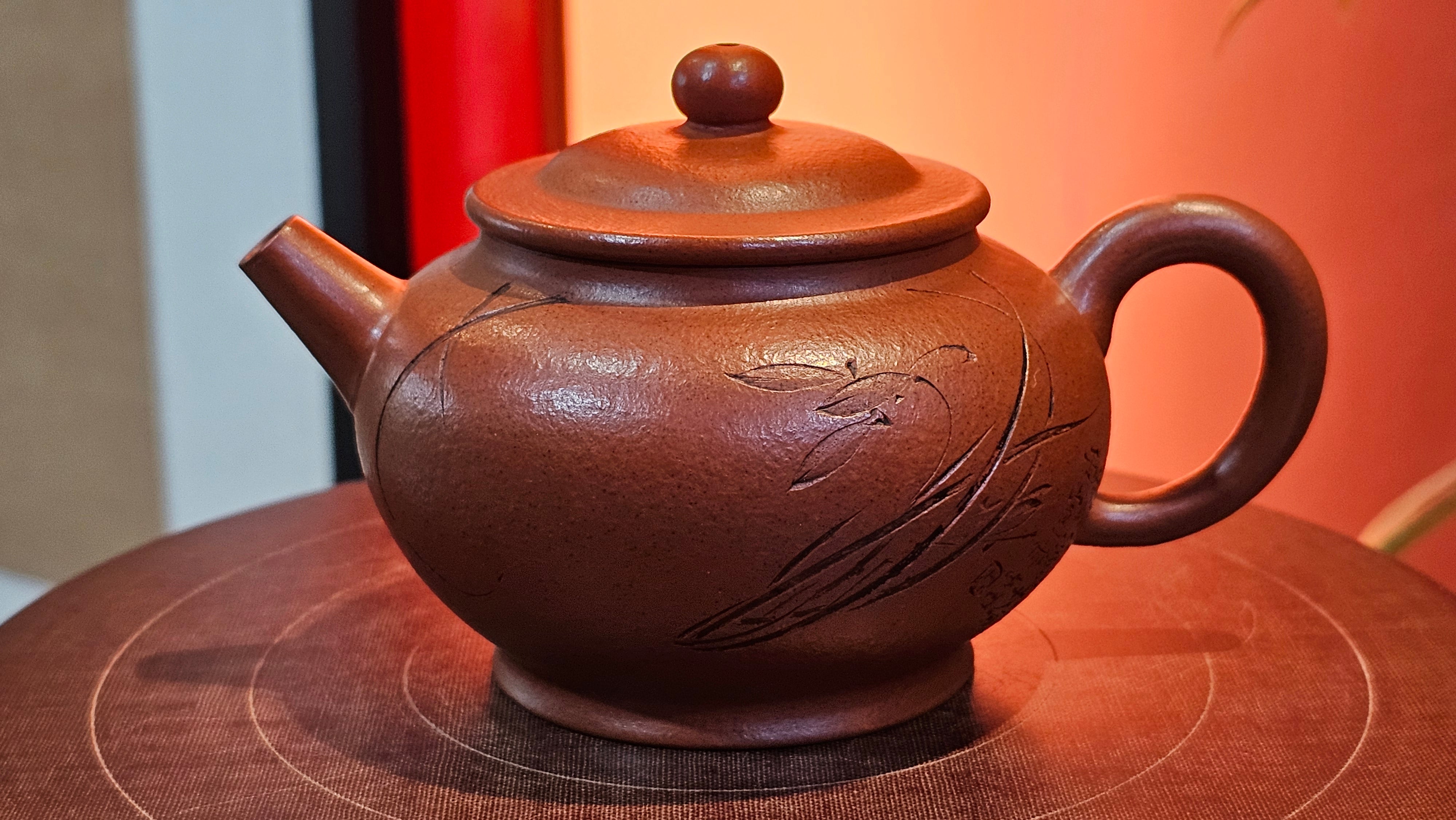 《宫灯》Gong Deng, 170.3ml, Tie Sha Zhu Ni 铁砂朱泥, made by Craftsman Zhu Jie 朱杰 from the YiXing's renowned family for Tie Sha Zhu Ni 铁砂朱泥 ~ Congratulations to Mr T.A., 1337hrs 26th Apr, Samorin, Slovakia 🇸🇰.