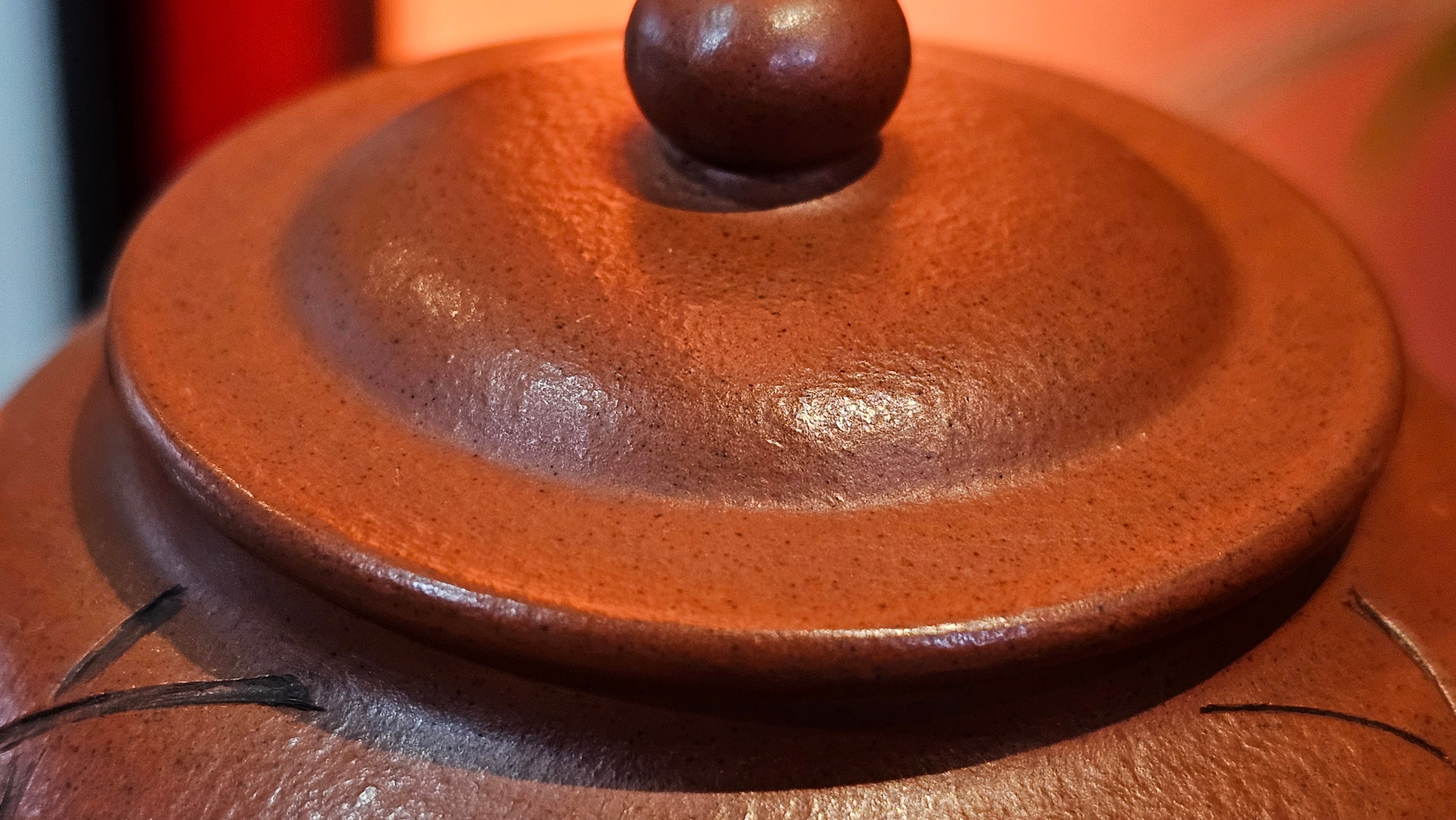 《宫灯》Gong Deng, 170.3ml, Tie Sha Zhu Ni 铁砂朱泥, made by Craftsman Zhu Jie 朱杰 from the YiXing's renowned family for Tie Sha Zhu Ni 铁砂朱泥 ~ Congratulations to Mr T.A., 1337hrs 26th Apr, Samorin, Slovakia 🇸🇰.