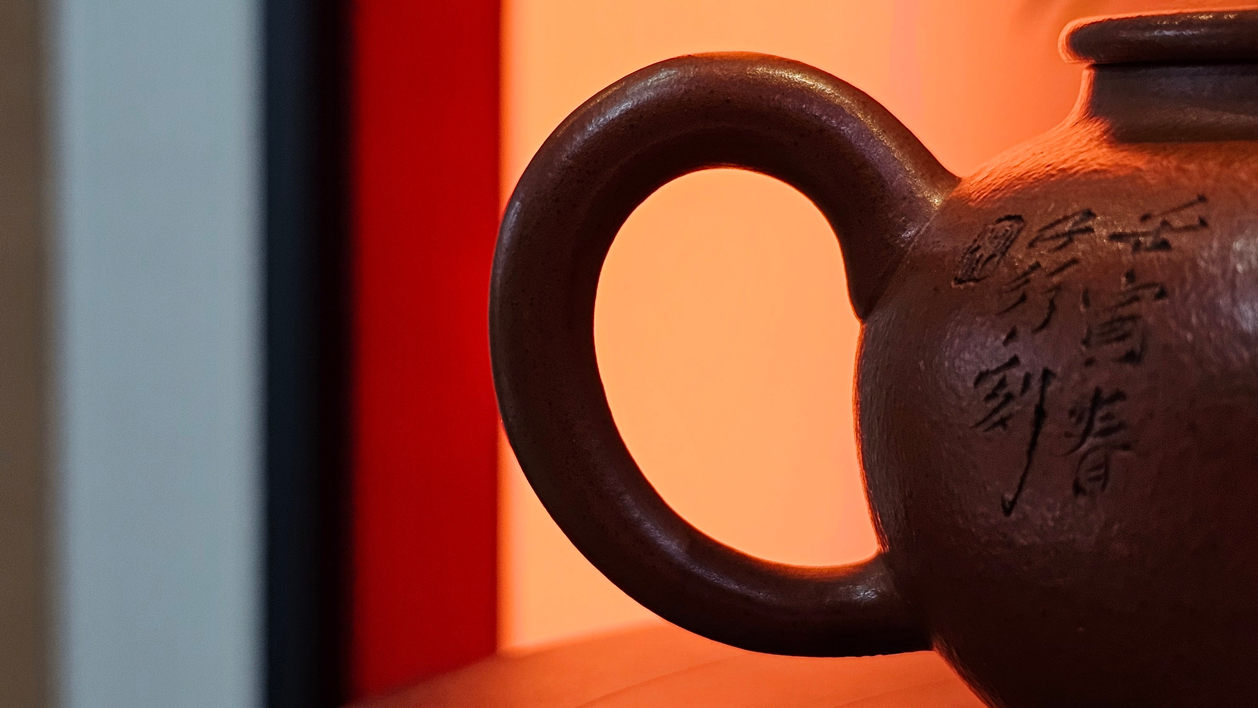 《宫灯》Gong Deng, 170.3ml, Tie Sha Zhu Ni 铁砂朱泥, made by Craftsman Zhu Jie 朱杰 from the YiXing's renowned family for Tie Sha Zhu Ni 铁砂朱泥 ~ Congratulations to Mr T.A., 1337hrs 26th Apr, Samorin, Slovakia 🇸🇰.