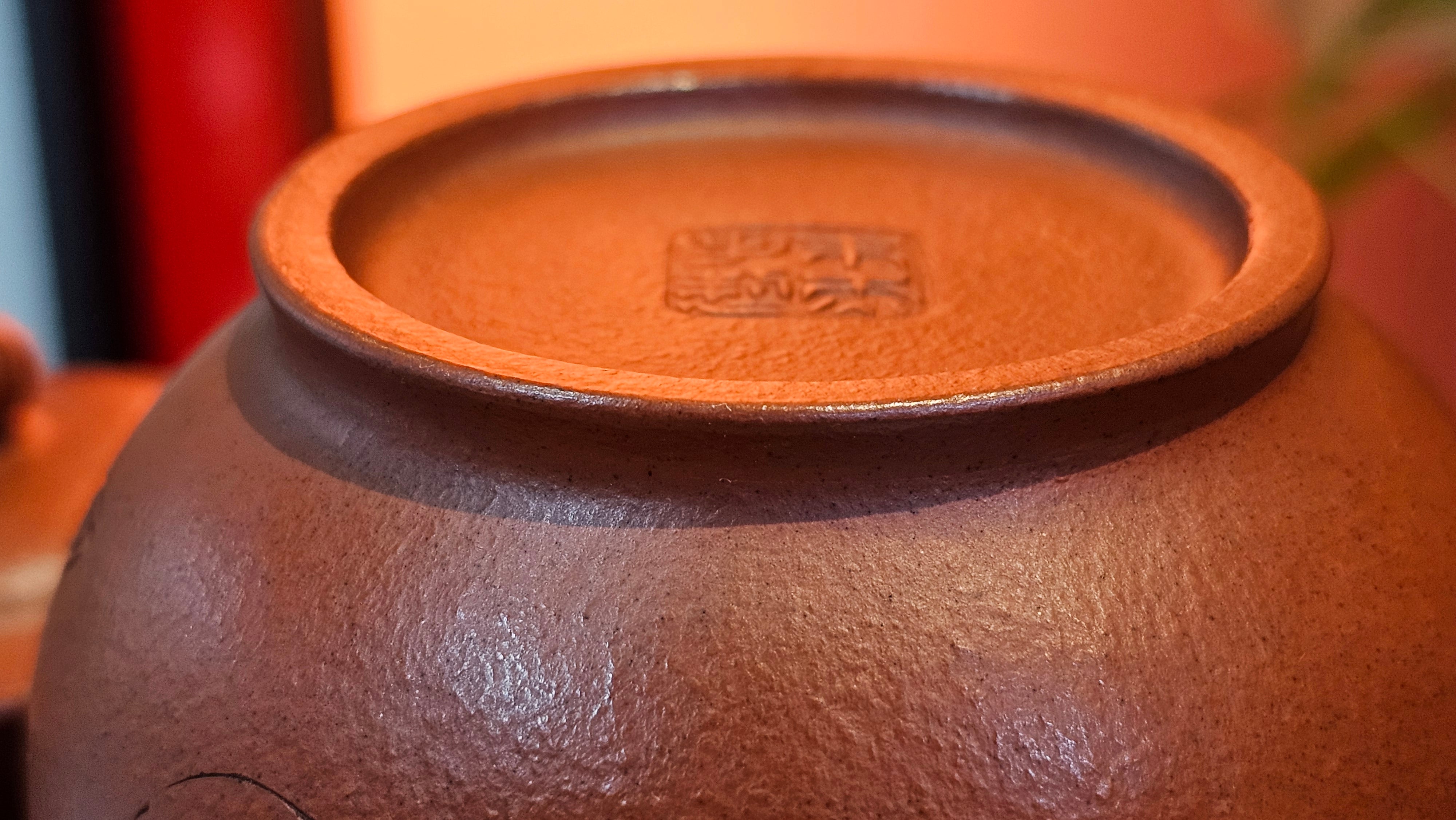 《宫灯》Gong Deng, 170.3ml, Tie Sha Zhu Ni 铁砂朱泥, made by Craftsman Zhu Jie 朱杰 from the YiXing's renowned family for Tie Sha Zhu Ni 铁砂朱泥 ~ Congratulations to Mr T.A., 1337hrs 26th Apr, Samorin, Slovakia 🇸🇰.