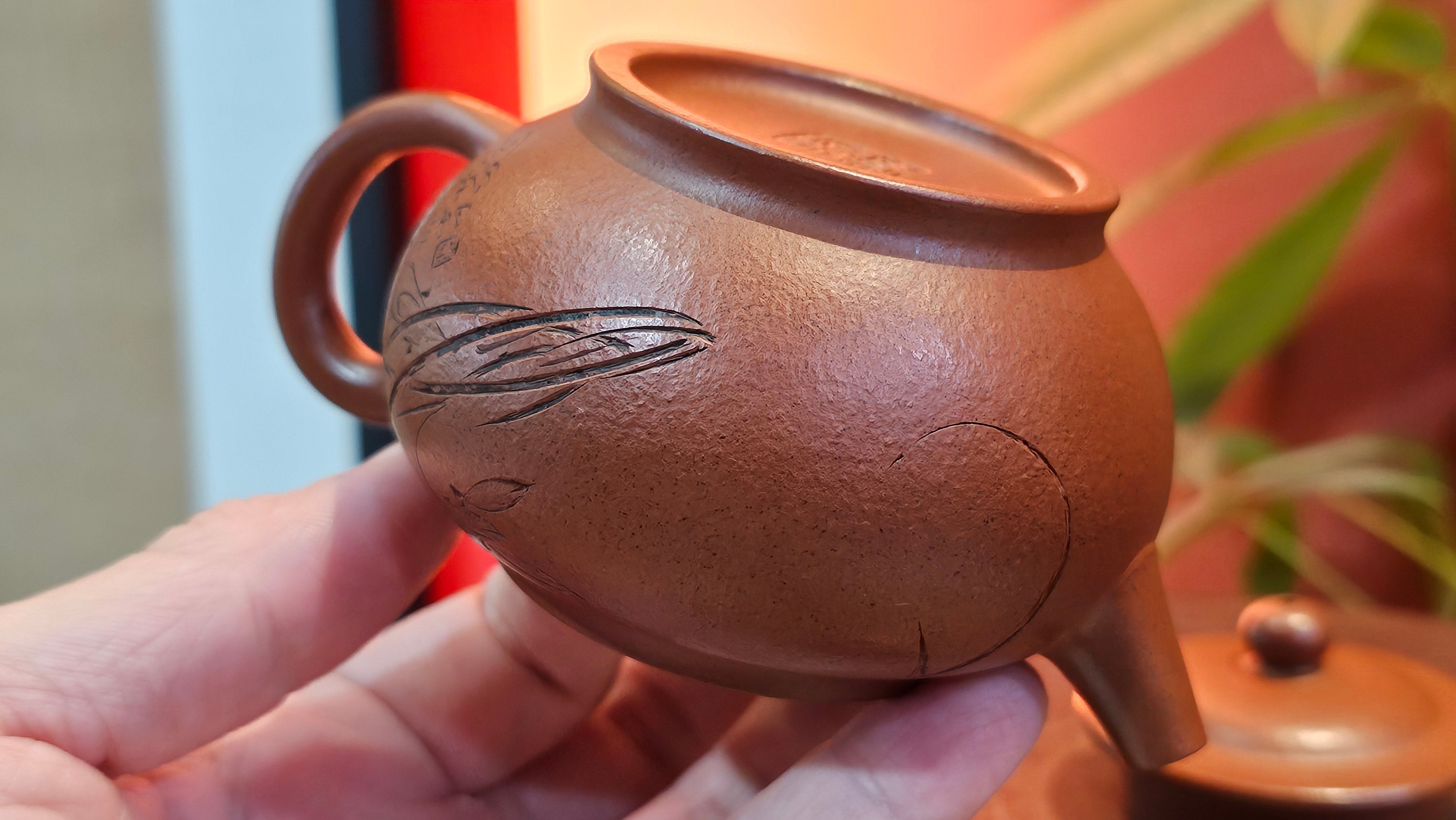 《宫灯》Gong Deng, 170.3ml, Tie Sha Zhu Ni 铁砂朱泥, made by Craftsman Zhu Jie 朱杰 from the YiXing's renowned family for Tie Sha Zhu Ni 铁砂朱泥 ~ Congratulations to Mr T.A., 1337hrs 26th Apr, Samorin, Slovakia 🇸🇰.