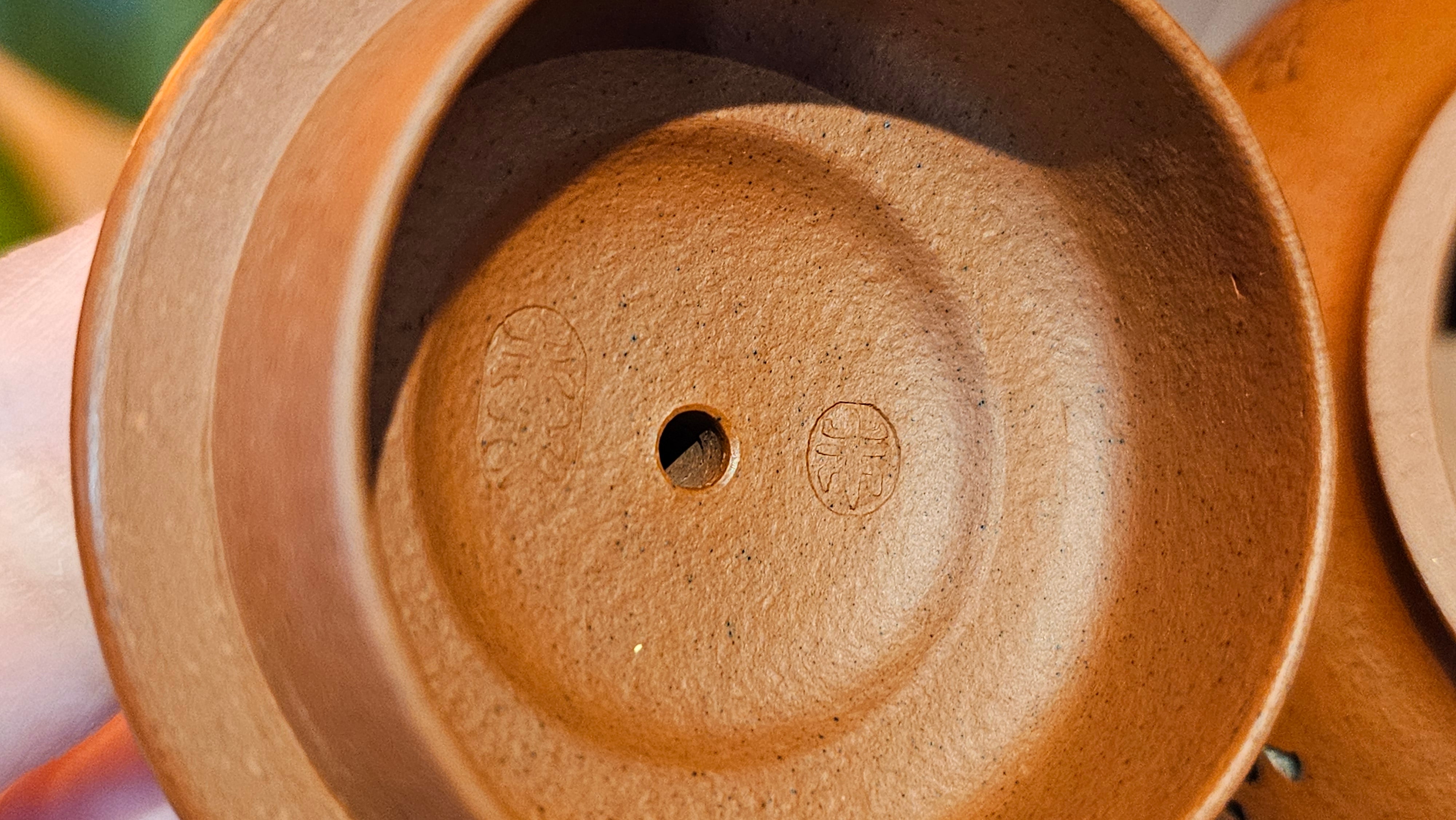 《宫灯》Gong Deng, 170.3ml, Tie Sha Zhu Ni 铁砂朱泥, made by Craftsman Zhu Jie 朱杰 from the YiXing's renowned family for Tie Sha Zhu Ni 铁砂朱泥 ~ Congratulations to Mr T.A., 1337hrs 26th Apr, Samorin, Slovakia 🇸🇰.