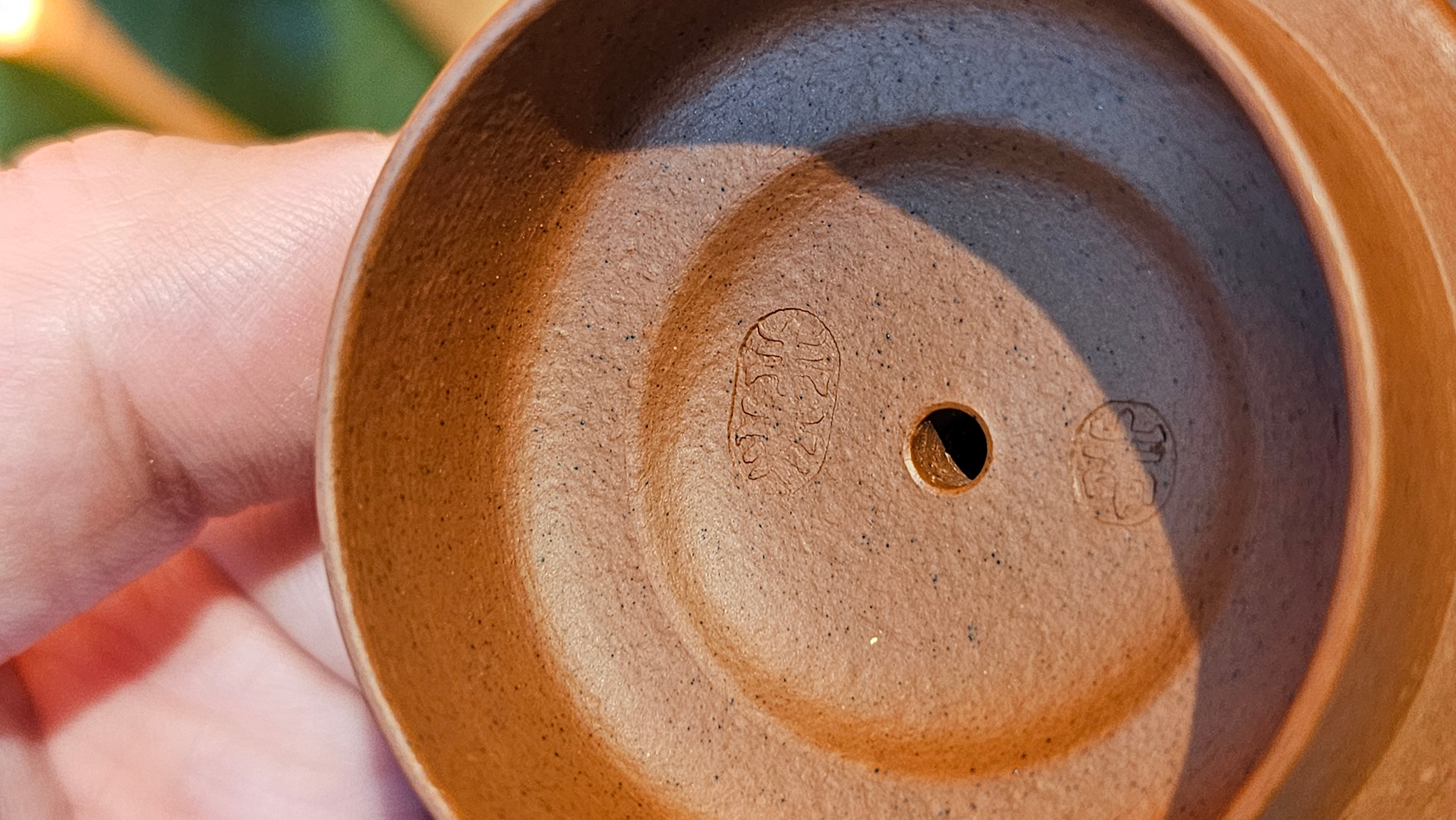 《宫灯》Gong Deng, 170.3ml, Tie Sha Zhu Ni 铁砂朱泥, made by Craftsman Zhu Jie 朱杰 from the YiXing's renowned family for Tie Sha Zhu Ni 铁砂朱泥 ~ Congratulations to Mr T.A., 1337hrs 26th Apr, Samorin, Slovakia 🇸🇰.