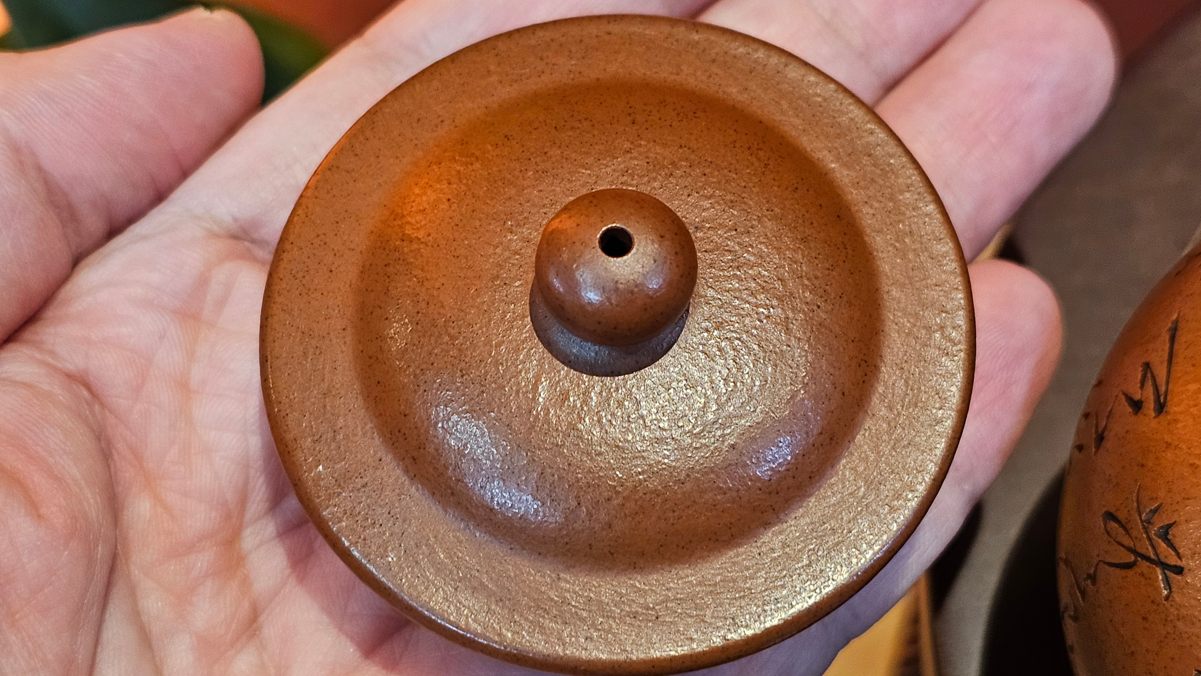 《宫灯》Gong Deng, 170.3ml, Tie Sha Zhu Ni 铁砂朱泥, made by Craftsman Zhu Jie 朱杰 from the YiXing's renowned family for Tie Sha Zhu Ni 铁砂朱泥 ~ Congratulations to Mr T.A., 1337hrs 26th Apr, Samorin, Slovakia 🇸🇰.