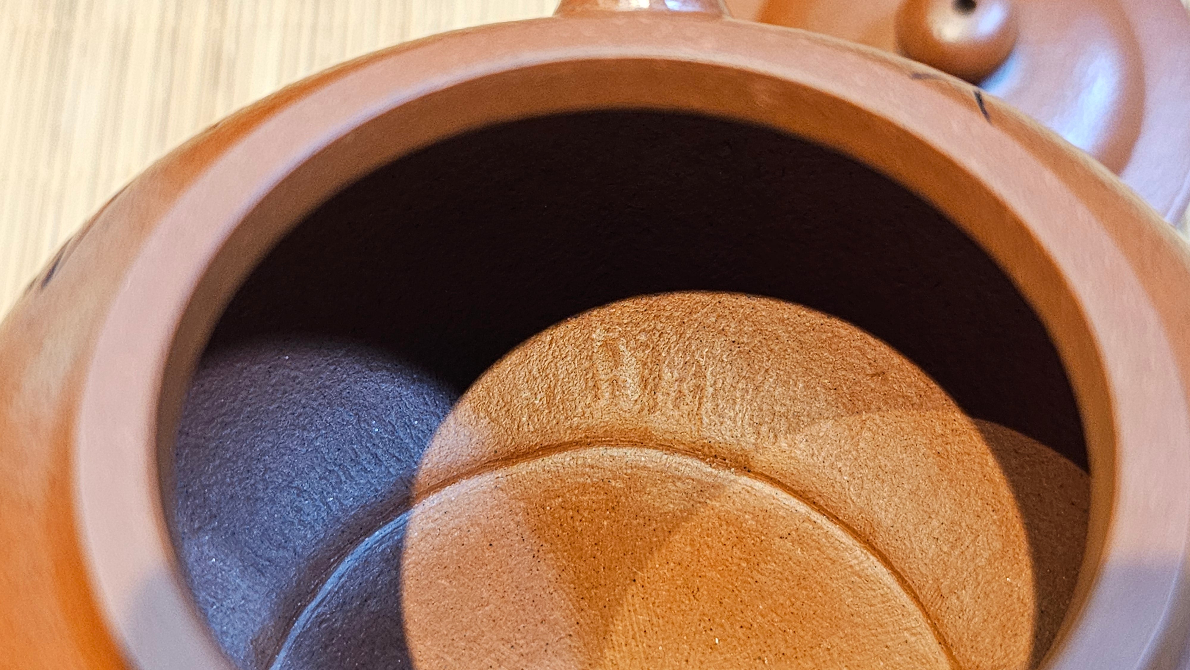 《宫灯》Gong Deng, 170.3ml, Tie Sha Zhu Ni 铁砂朱泥, made by Craftsman Zhu Jie 朱杰 from the YiXing's renowned family for Tie Sha Zhu Ni 铁砂朱泥 ~ Congratulations to Mr T.A., 1337hrs 26th Apr, Samorin, Slovakia 🇸🇰.