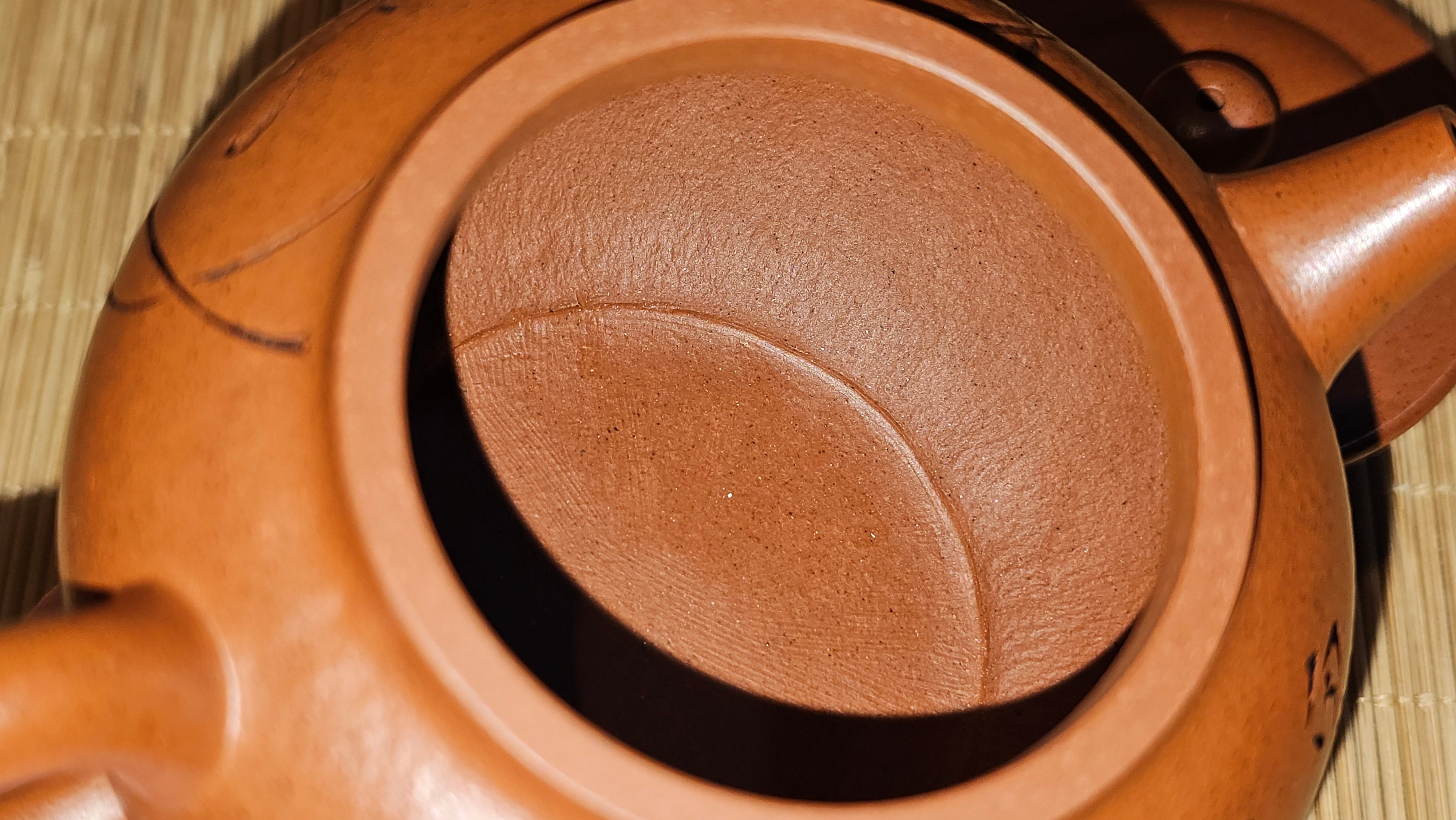 《宫灯》Gong Deng, 170.3ml, Tie Sha Zhu Ni 铁砂朱泥, made by Craftsman Zhu Jie 朱杰 from the YiXing's renowned family for Tie Sha Zhu Ni 铁砂朱泥 ~ Congratulations to Mr T.A., 1337hrs 26th Apr, Samorin, Slovakia 🇸🇰.