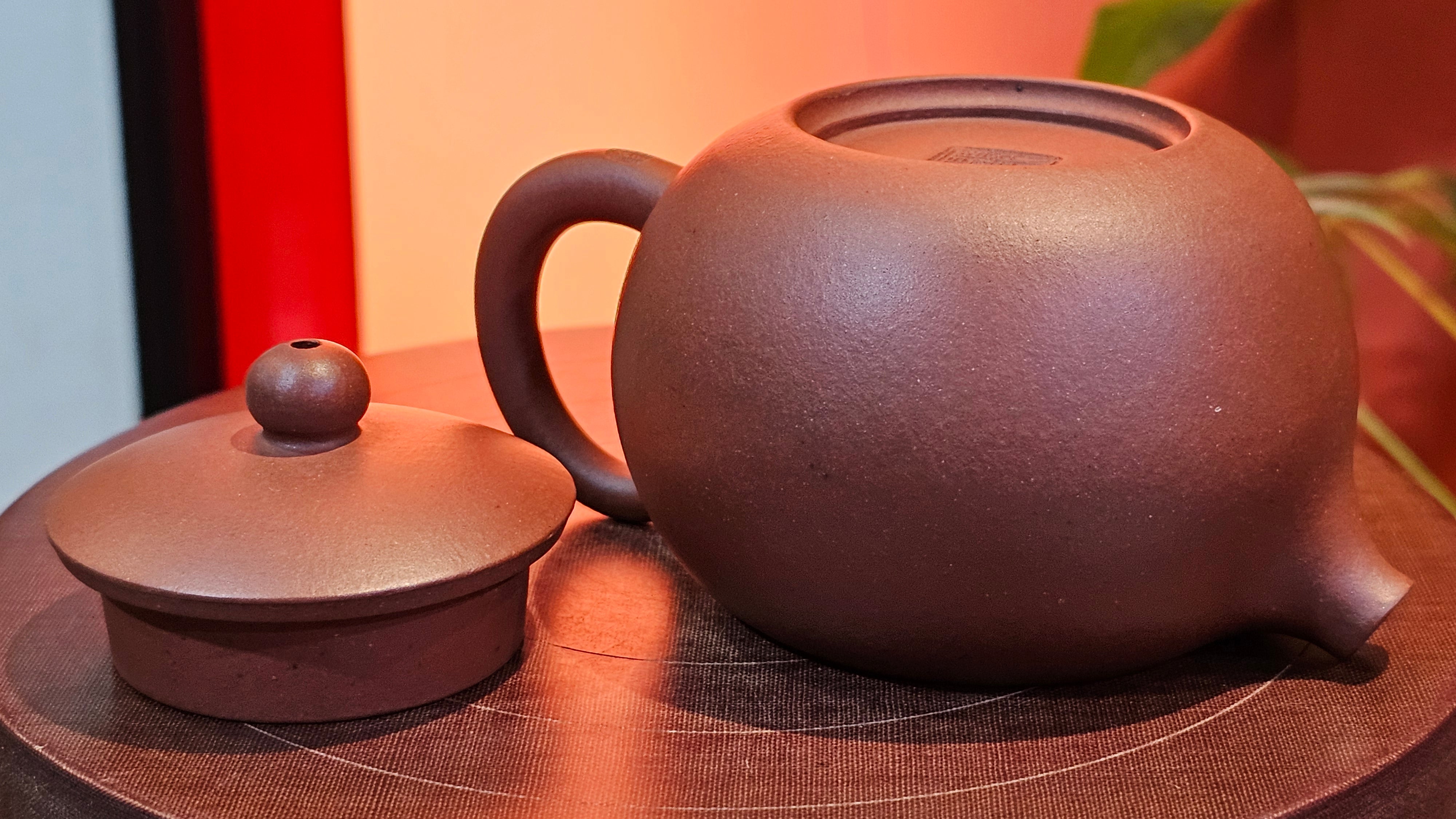 Xi Shi 西施, 173.0ml, Di Cao Qing Zi Ni 底槽青紫泥, by Craftsman Gu Xiao Ming 顾小明 ~ Congratulations to Ms D.W., 2013hrs 9th May 2025, Ontario, Canada 🇨🇦.