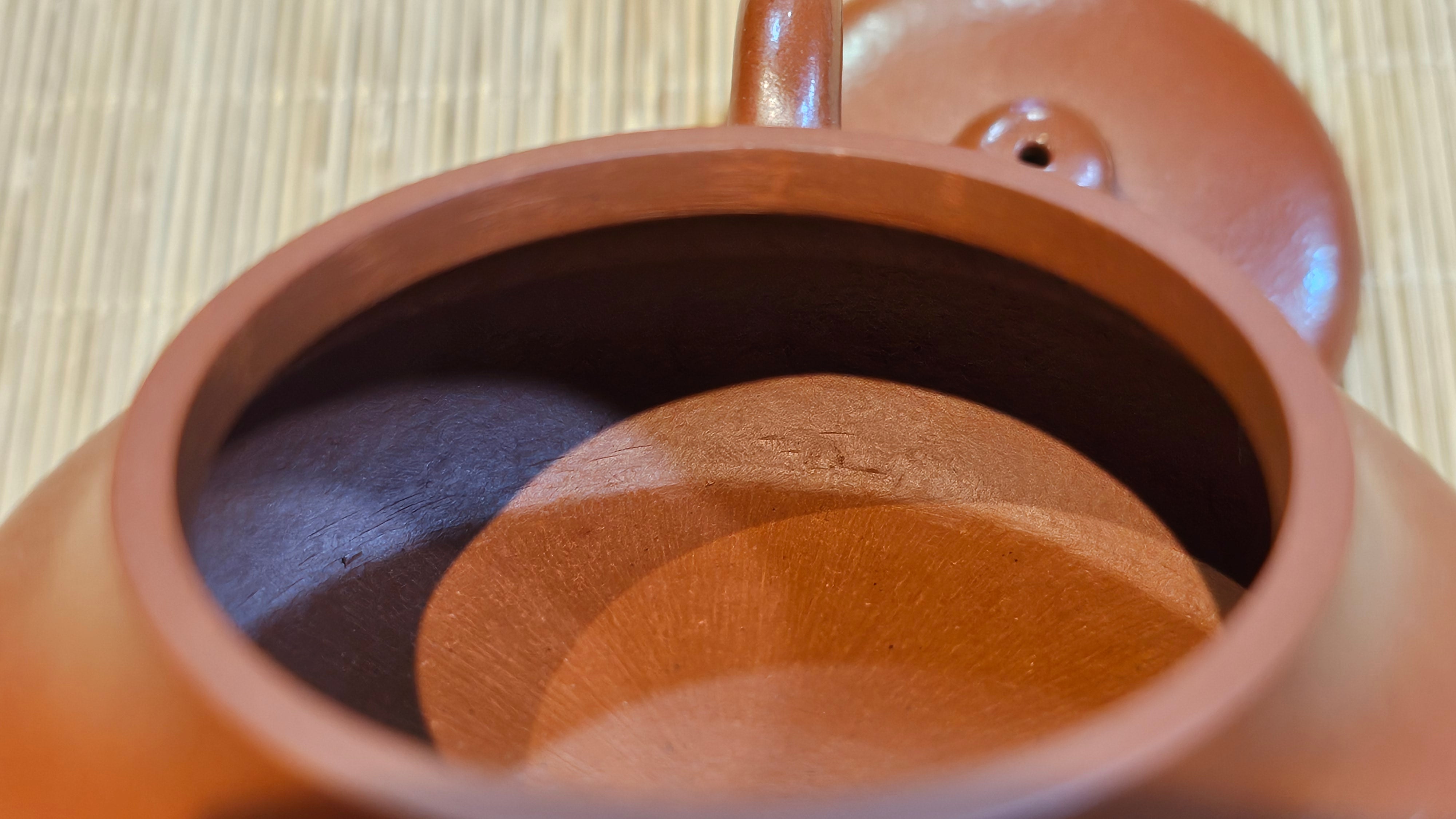 Jing Le 静乐 ~ "Quiet happiness", 101.9ml, Xiao Mei Yao Zhu Ni 小煤窑朱泥, by our Collaborative Craftsman Wang Xing 王兴 ~ Congratulations to Mr V.B., 1849hrs 9th May 2025, Grenoble, France 🇫🇷.